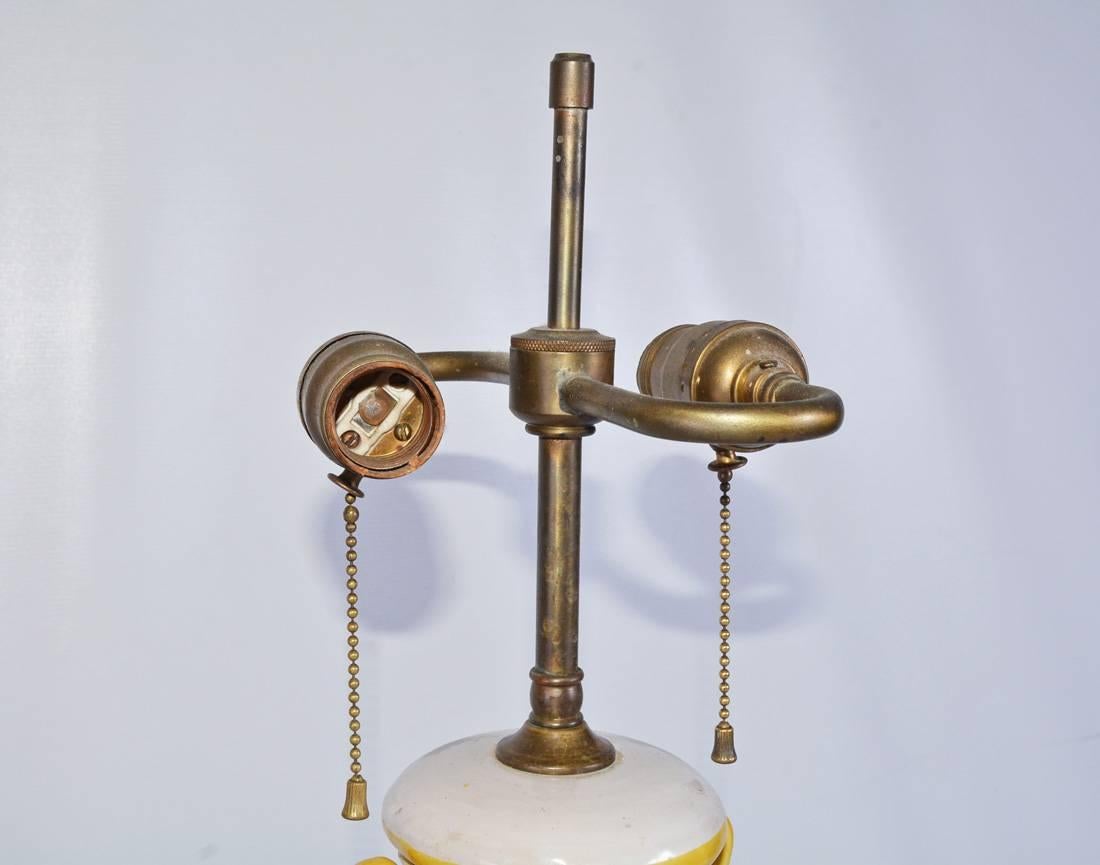 Neoclassical Style Italian Ceramic Glazed Table Lamp In Good Condition In Sheffield, MA