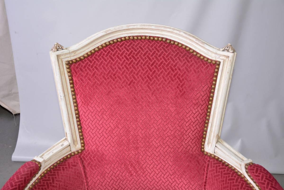 Pair of Vintage Louis XVI-Style Bergere Chairs In Good Condition In Sheffield, MA