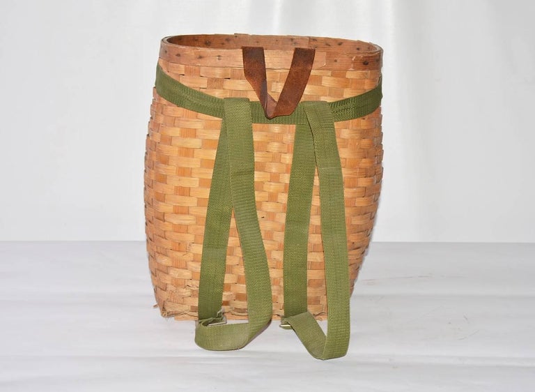 Antique French Picnic Basket For Sale at 1stdibs