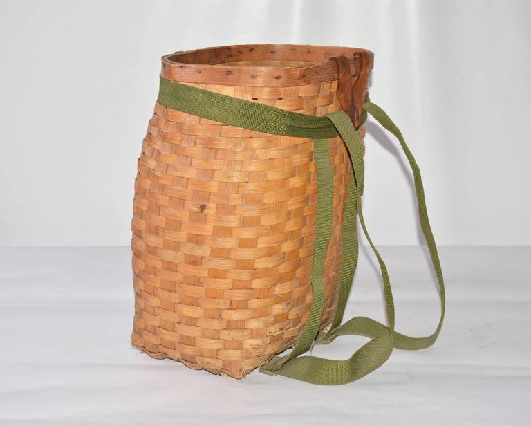 Antique French Picnic Basket For Sale at 1stdibs