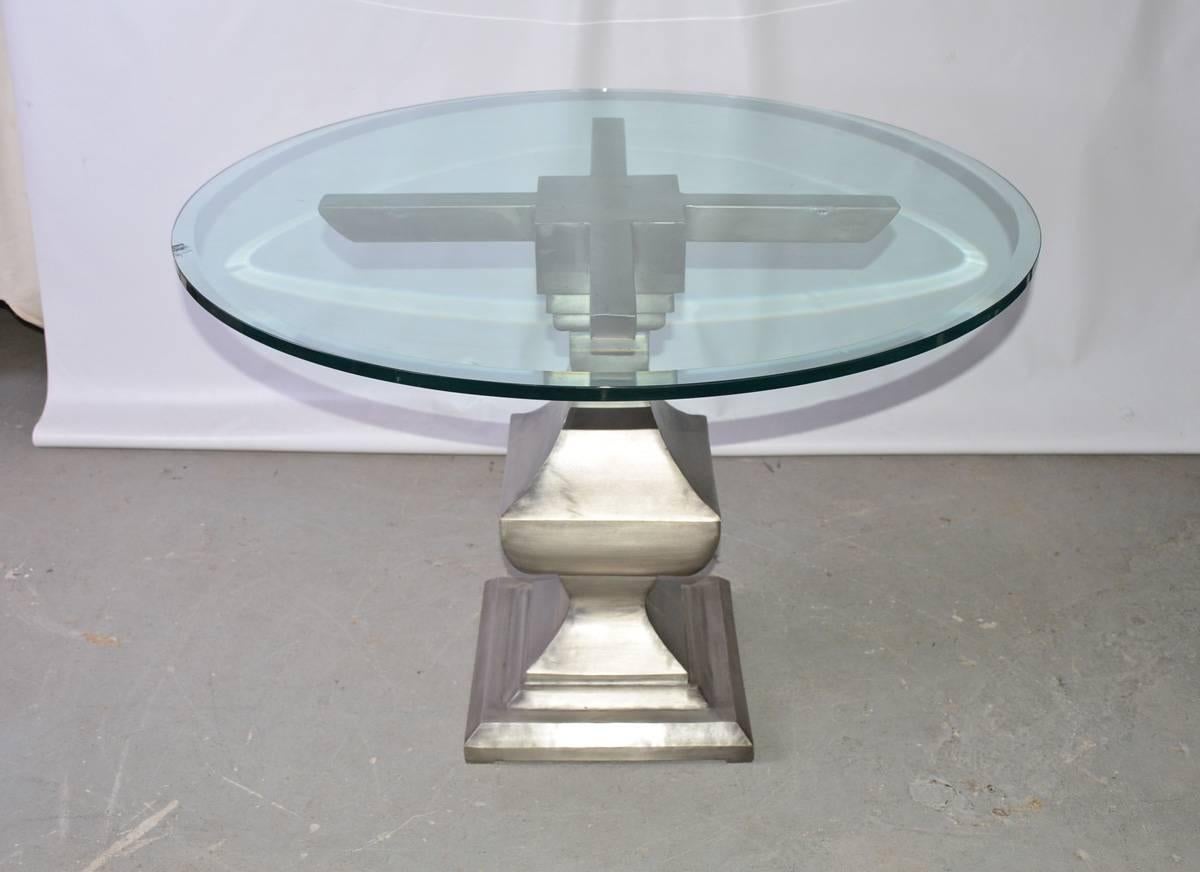 The contemporary neoclassical style dining table is composed of glass top and nickel-plated iron pedestal base in the style of a classical baluster.
Glass is for photo purposes only. Use your own or ask us about providing a top that will suit your