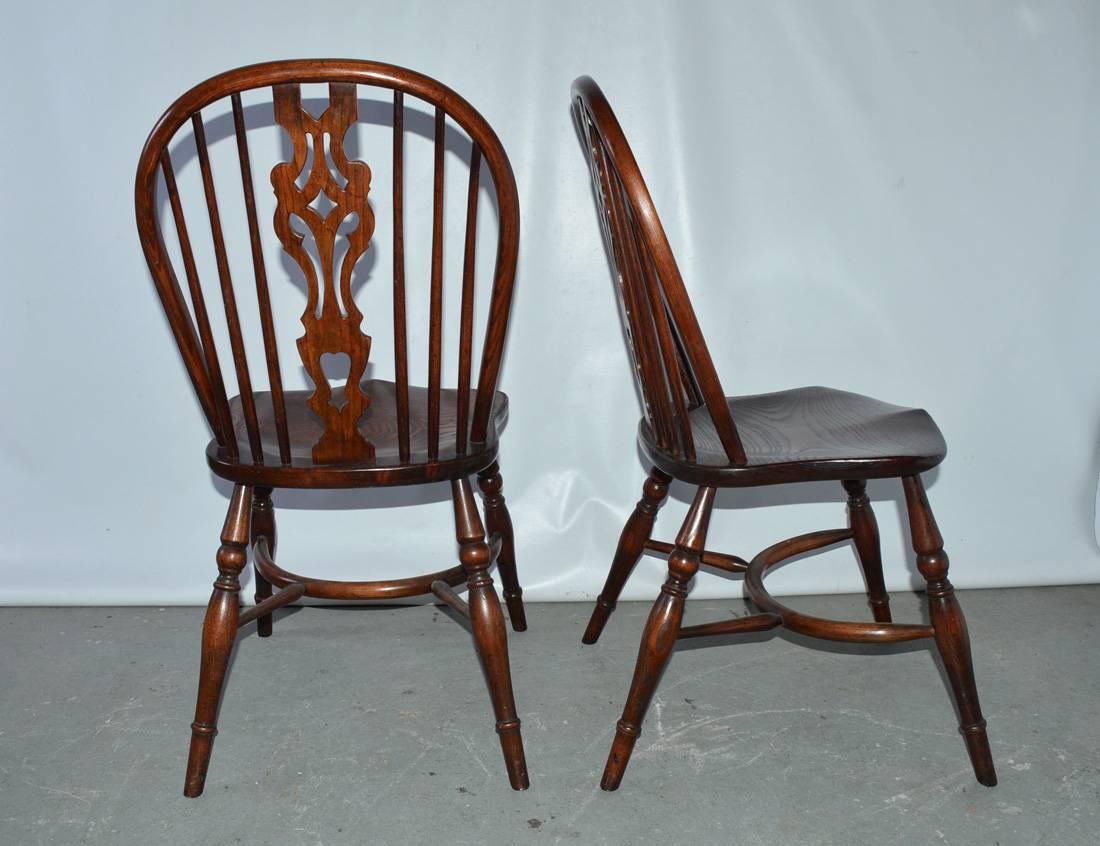 Hand-Crafted Set of Eight Georgian Style Windsor Dining Chairs