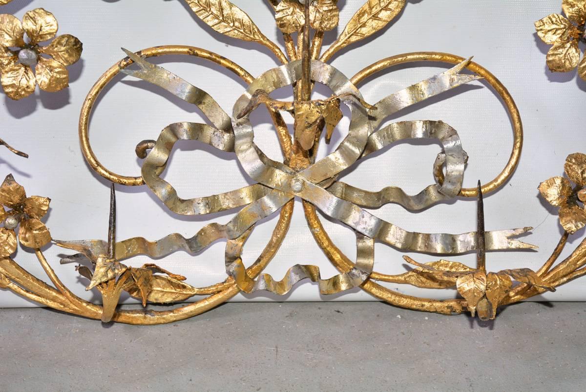 Baroque Antique Gilt Metal 12-Candle Floral Wall Sconce