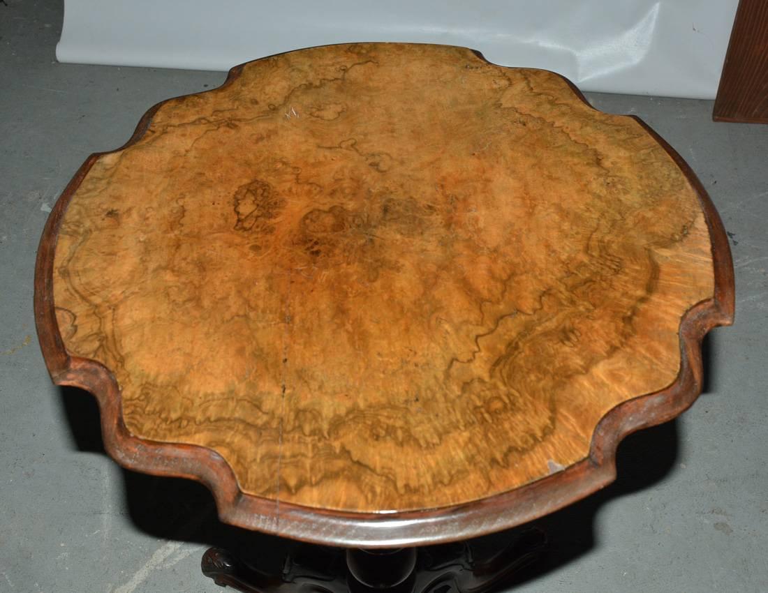 Victorian Scottish Burl Wood Pie Crust Tea Table