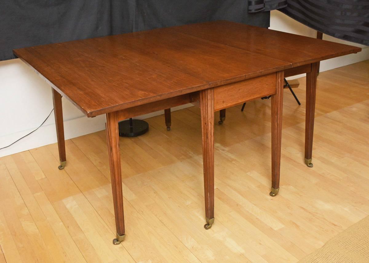 18th Century Chippendale Malborough Style Drop Leaf Table with D Ends For Sale