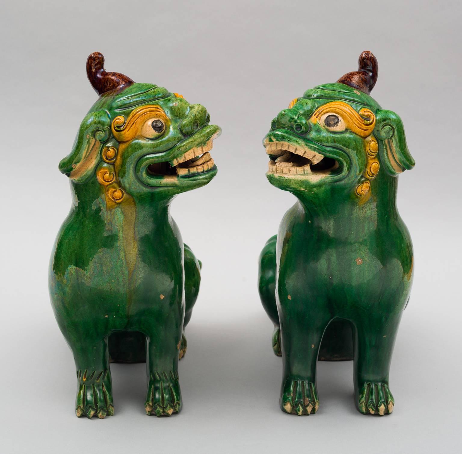 Chinese Export Pair of Chinese Foo Dogs