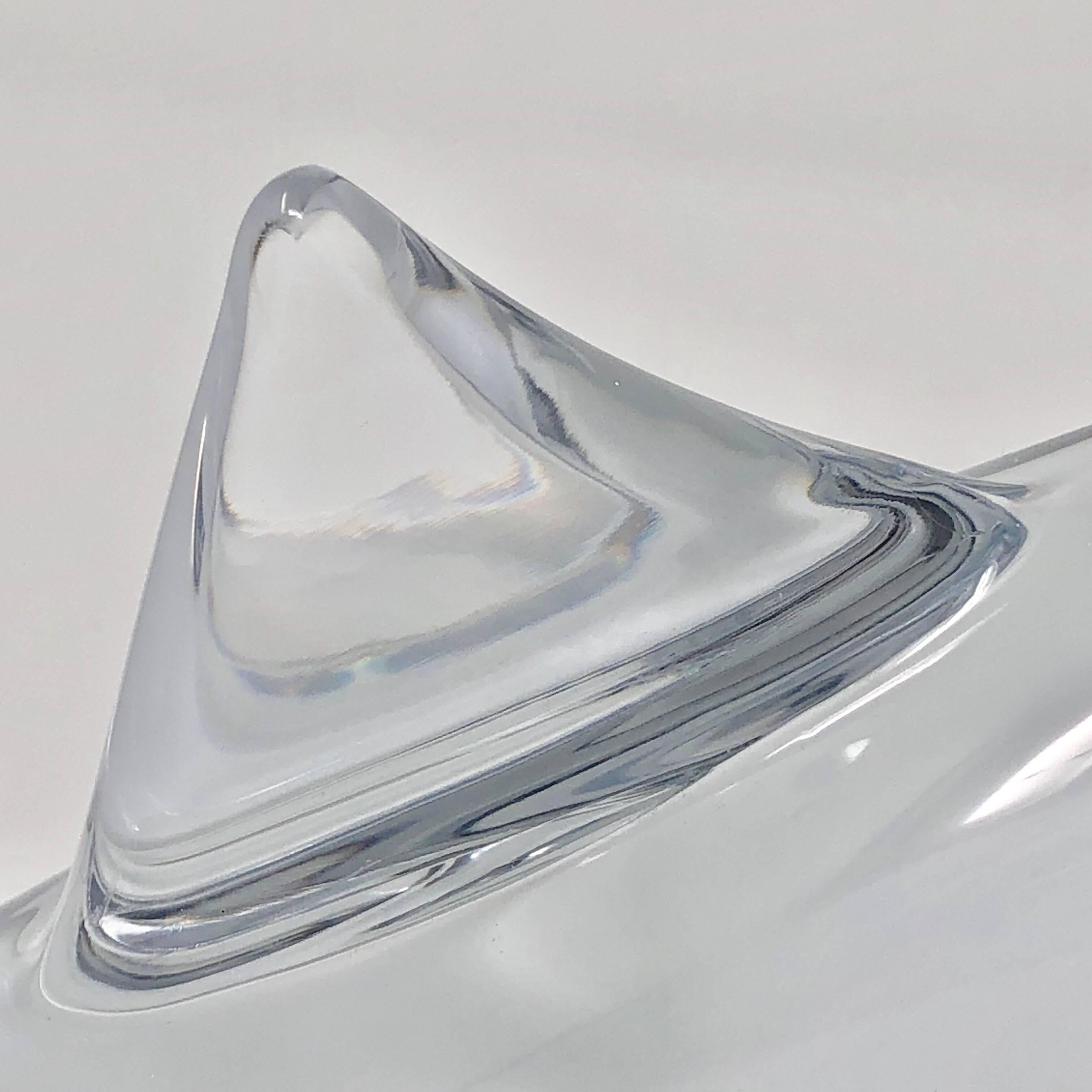 Daum Art Crystal Dolphin Sculpture, France In Excellent Condition In Miami, FL