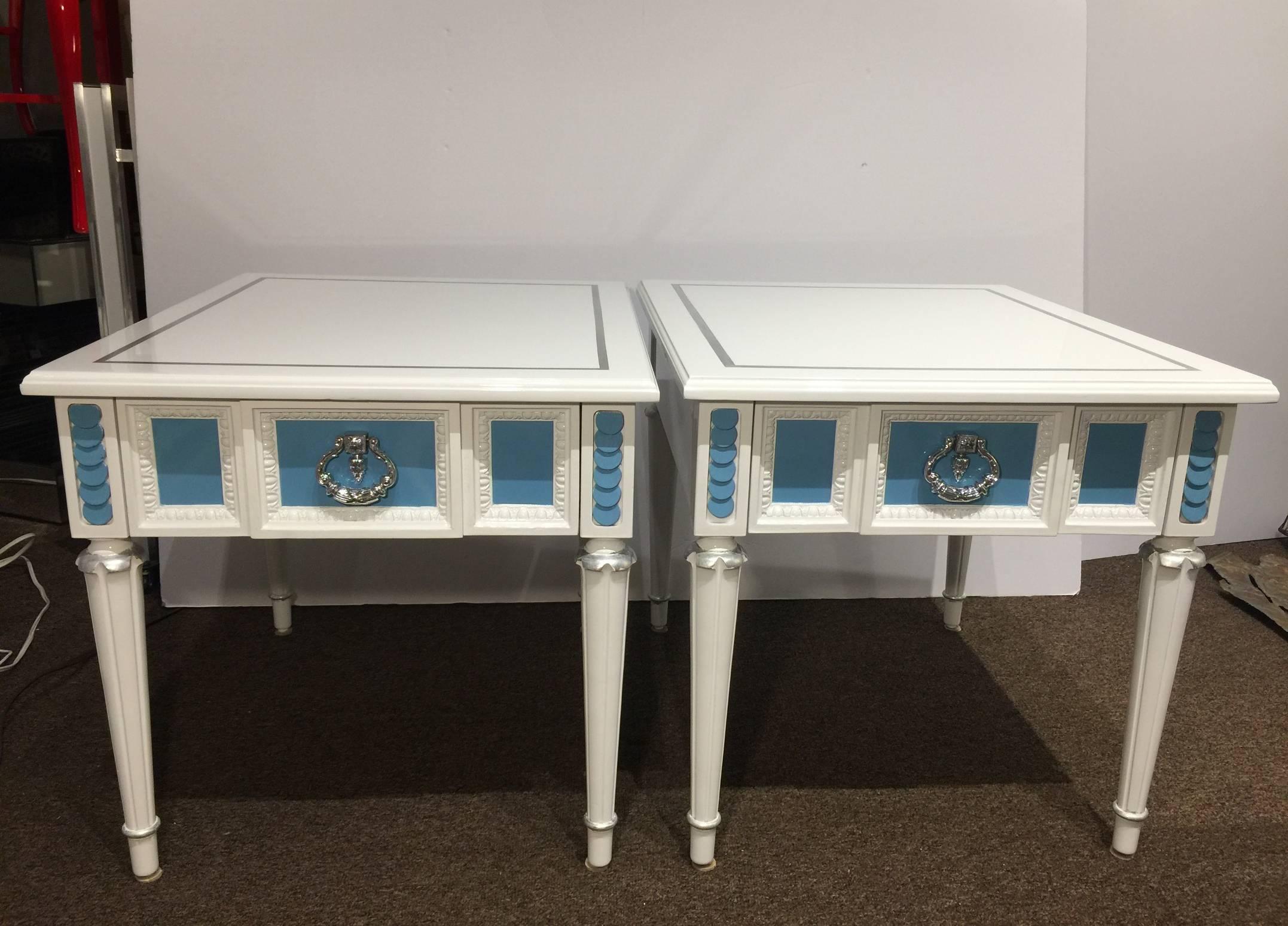 Hollywood Regency White and Blue Lacquered Nightstands, Side Table 1