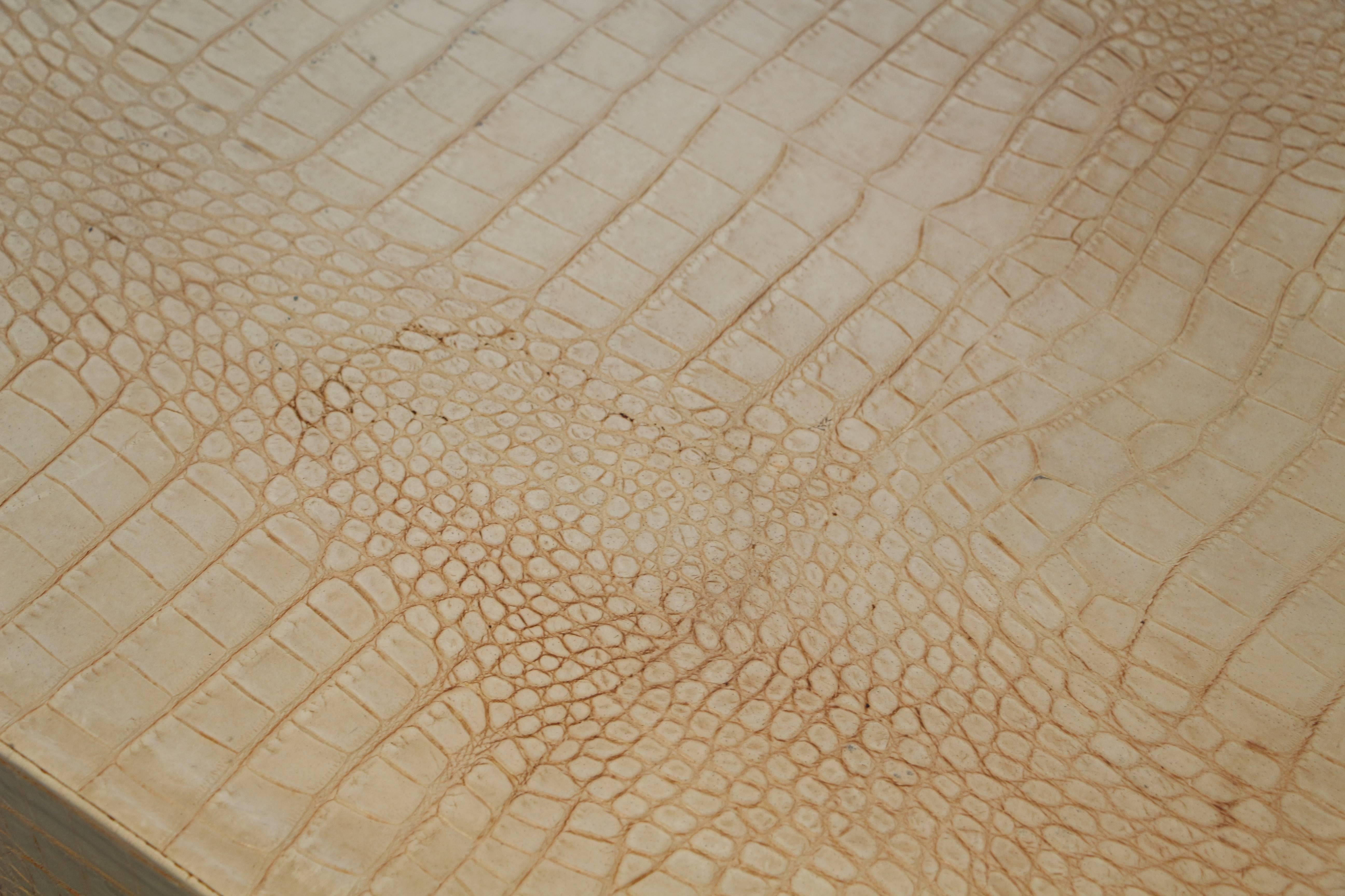 Philipp Plein Crocodile Embossed Leather Table Handmade in Germany In Good Condition In Palm Springs, CA