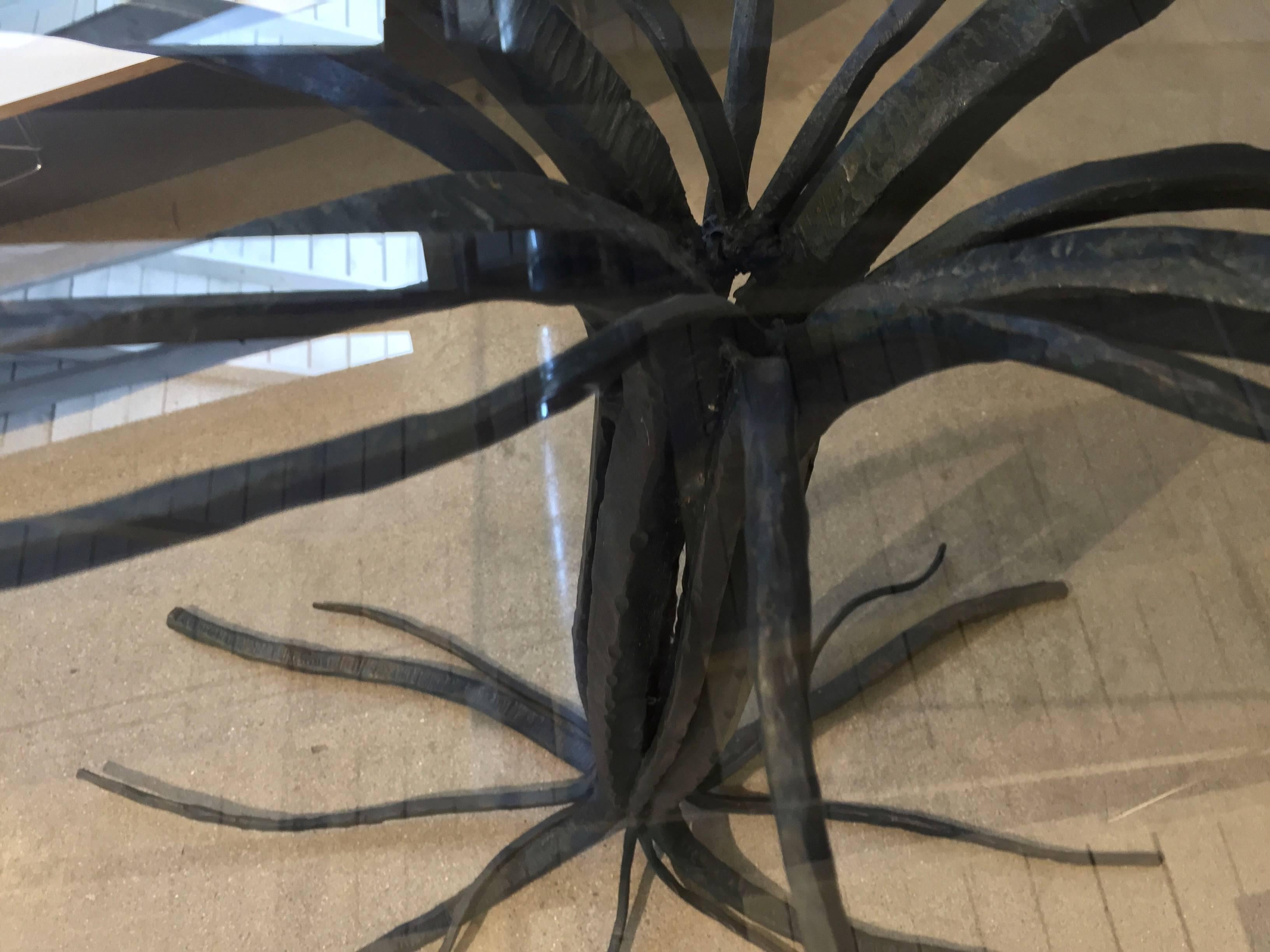 Iron Branch or Twig Shaped Table In Good Condition For Sale In Palm Springs, CA