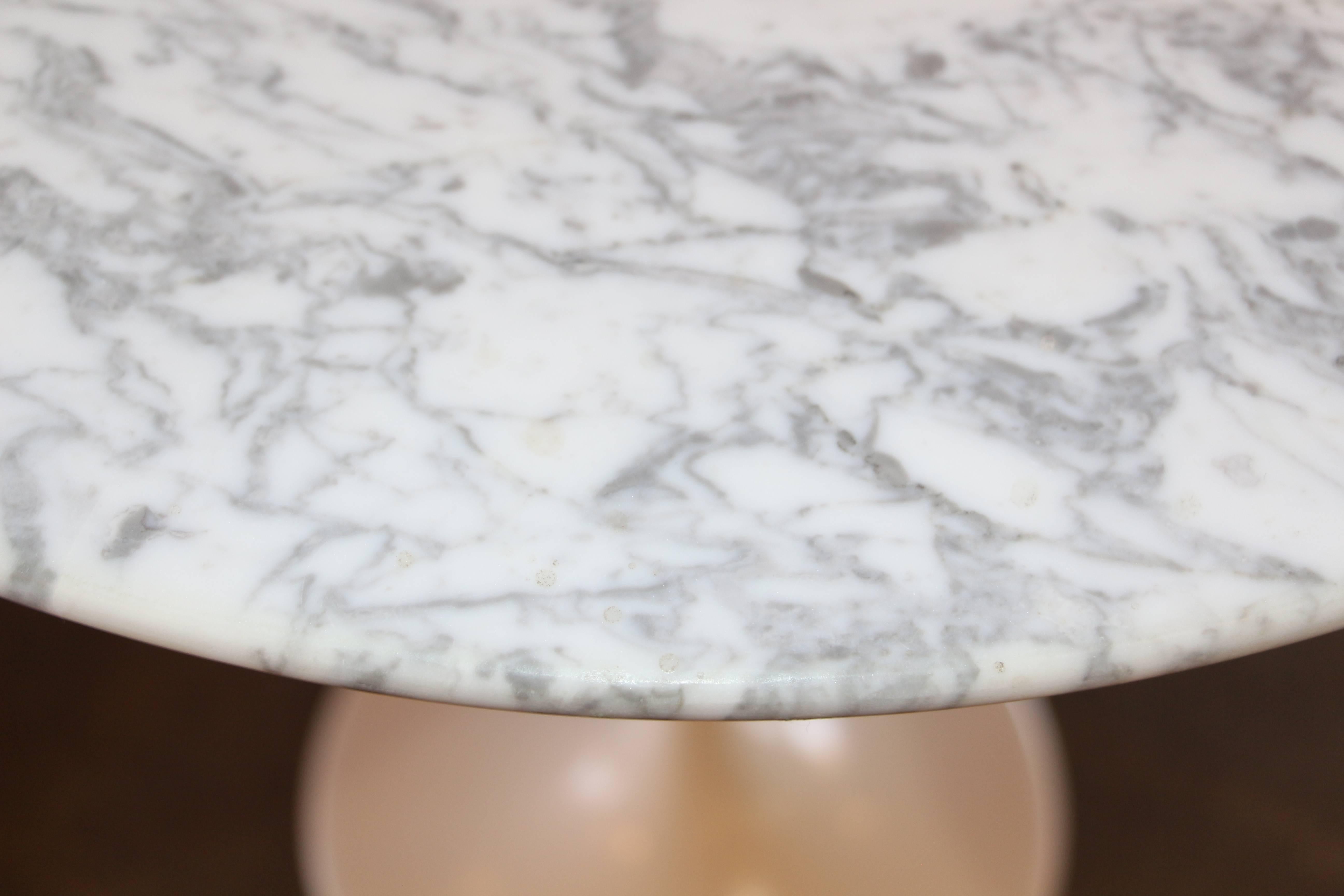 Knoll Saarinen Marble-Top Side Table 2