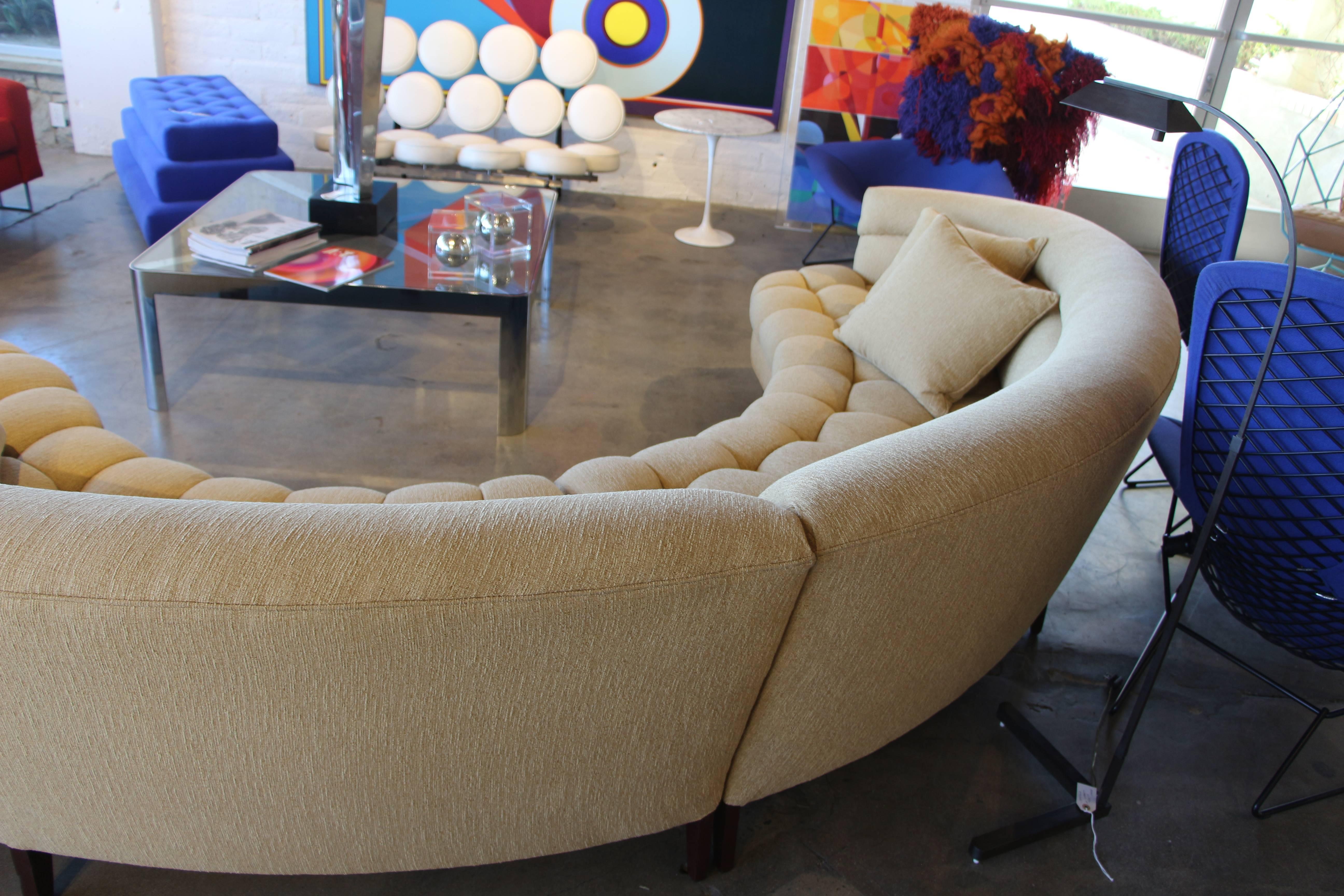 Stunning Tufted Round Sectional Sofa In Good Condition In Palm Springs, CA