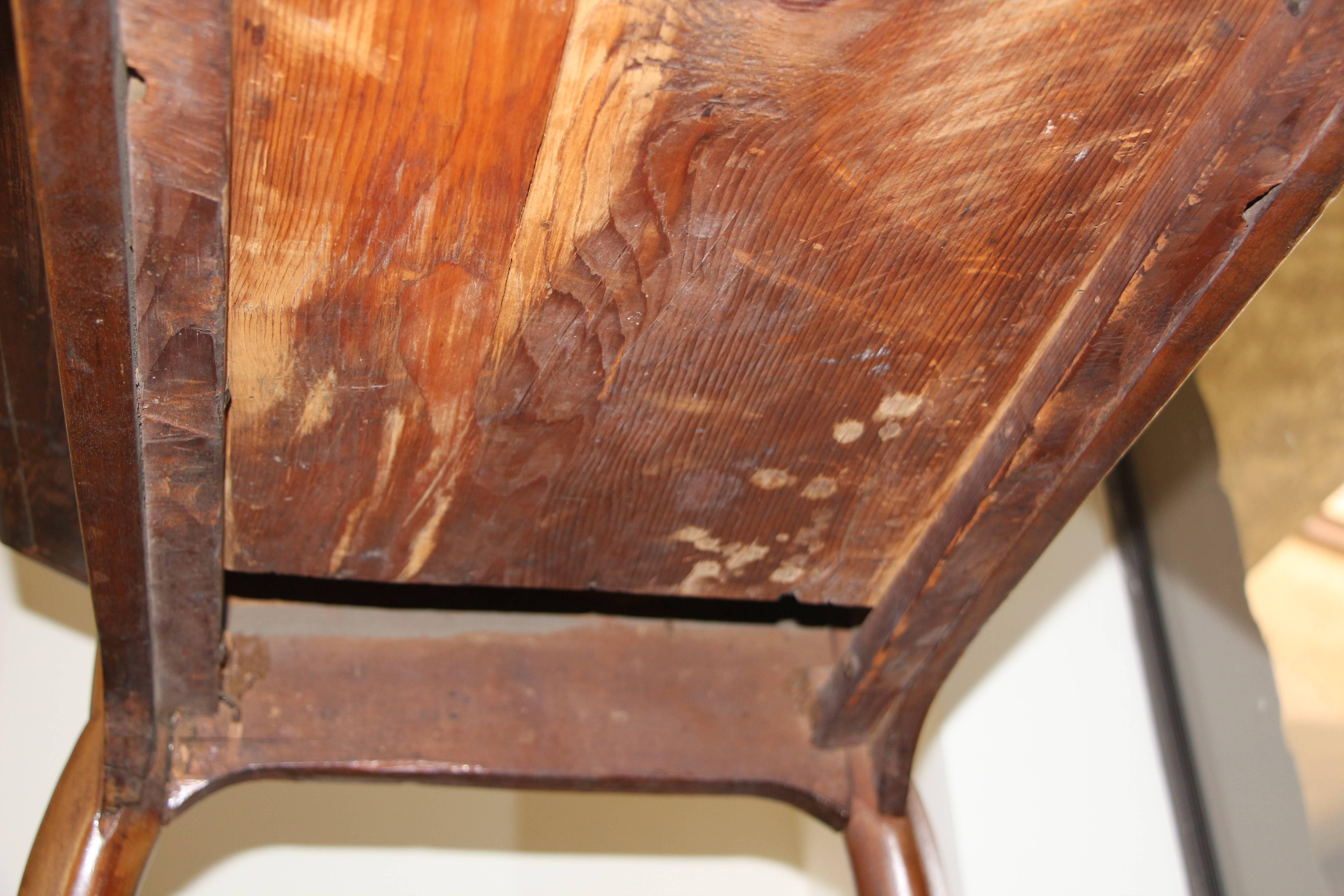 Pretty French 18th Century Table with Hoof Feet 4