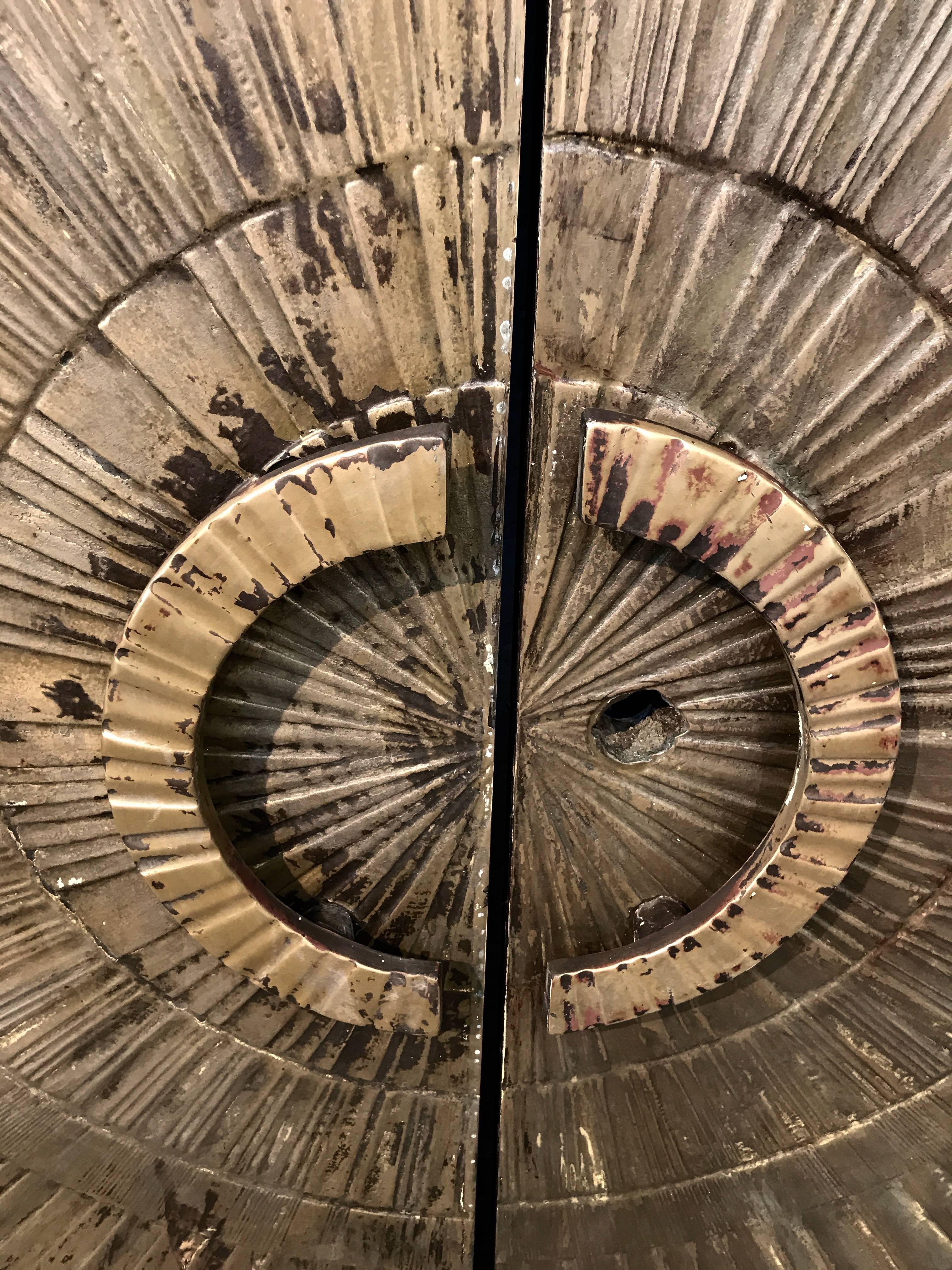 Double-Sided Architectural Bronze Brutalist Sunburst Doors In Good Condition In Palm Springs, CA