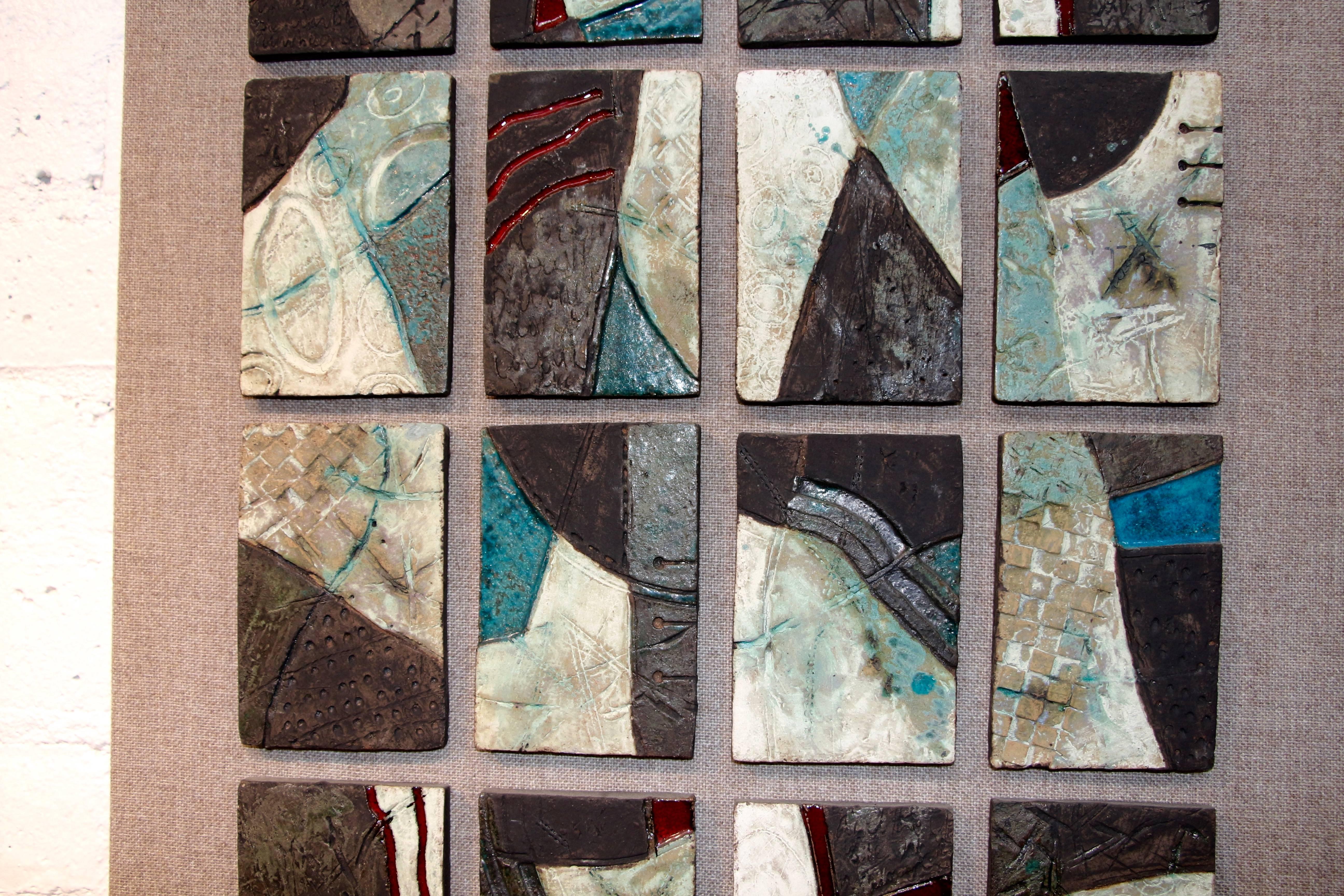 20 carreaux uniques montés en sculpture murale en vente 1