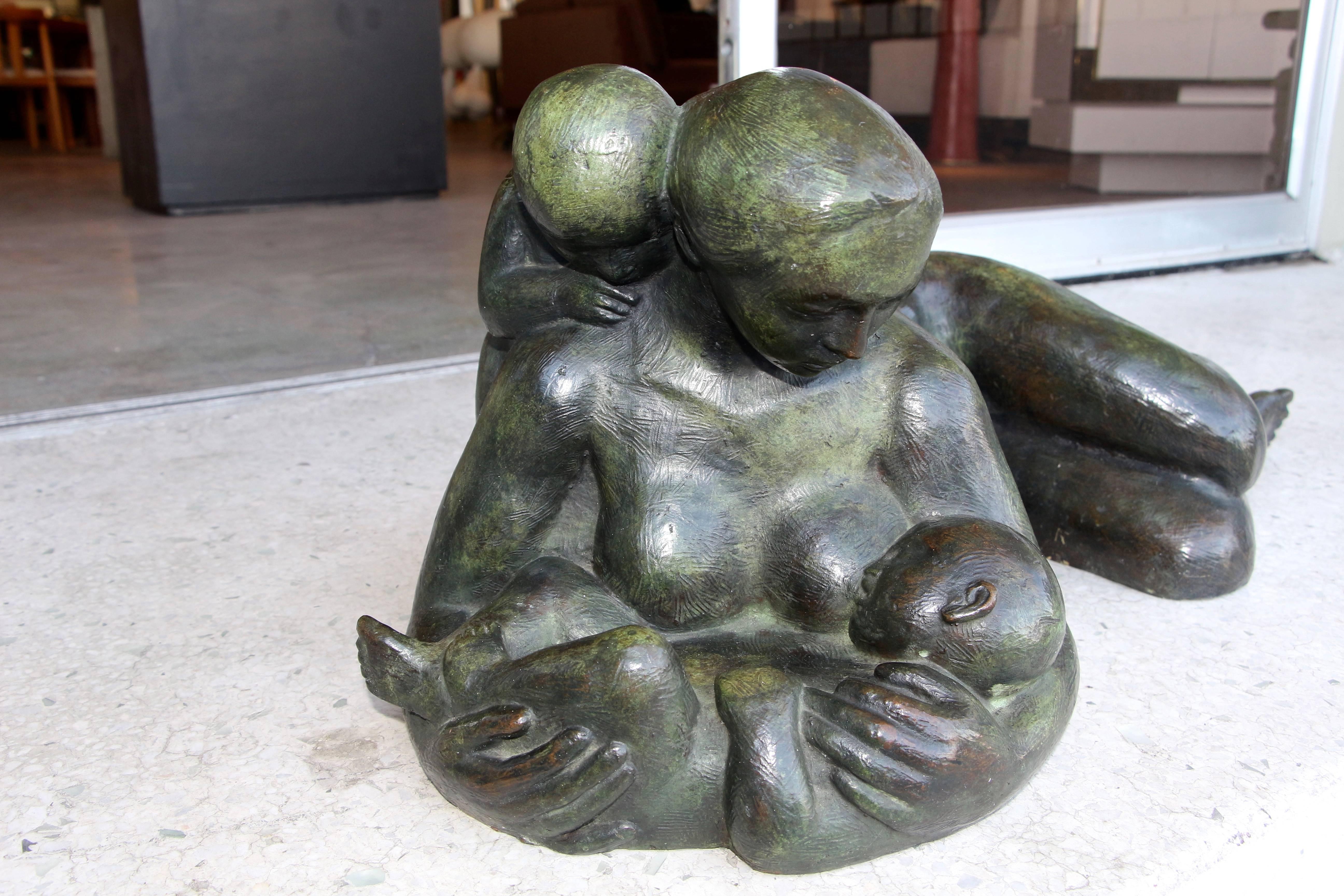 Modern Frederico Cantu Large Impressive 1986, Bronze of a Mother Nursing For Sale