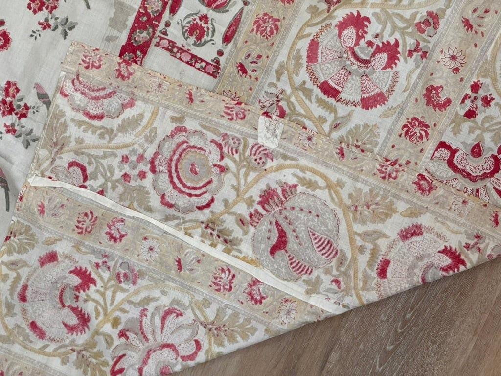 19e siècle Textile bloqué à la main Bon état - En vente à Charlottesville, VA