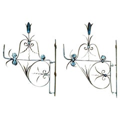 Pair of French hand-forged wrought iron wall brackets, 17th-18th century