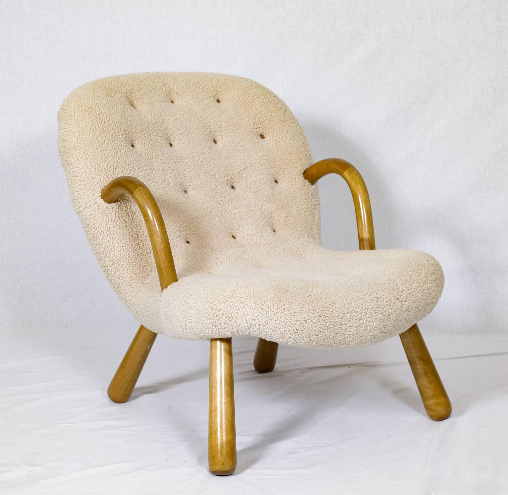 arctander clam chair