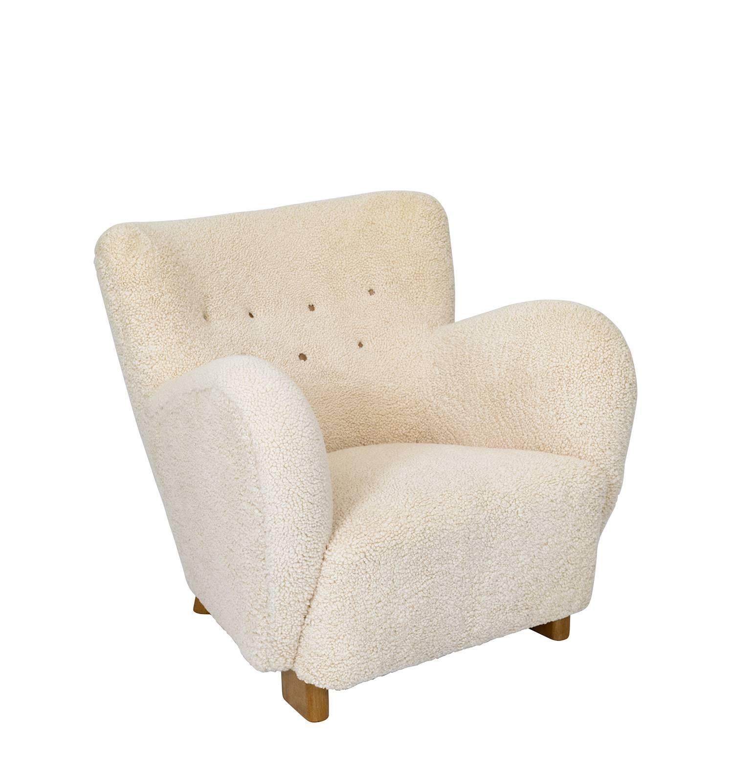 Scandinavian sheepskin lounge chair.    Store formerly known as ARTFUL DODGER INC