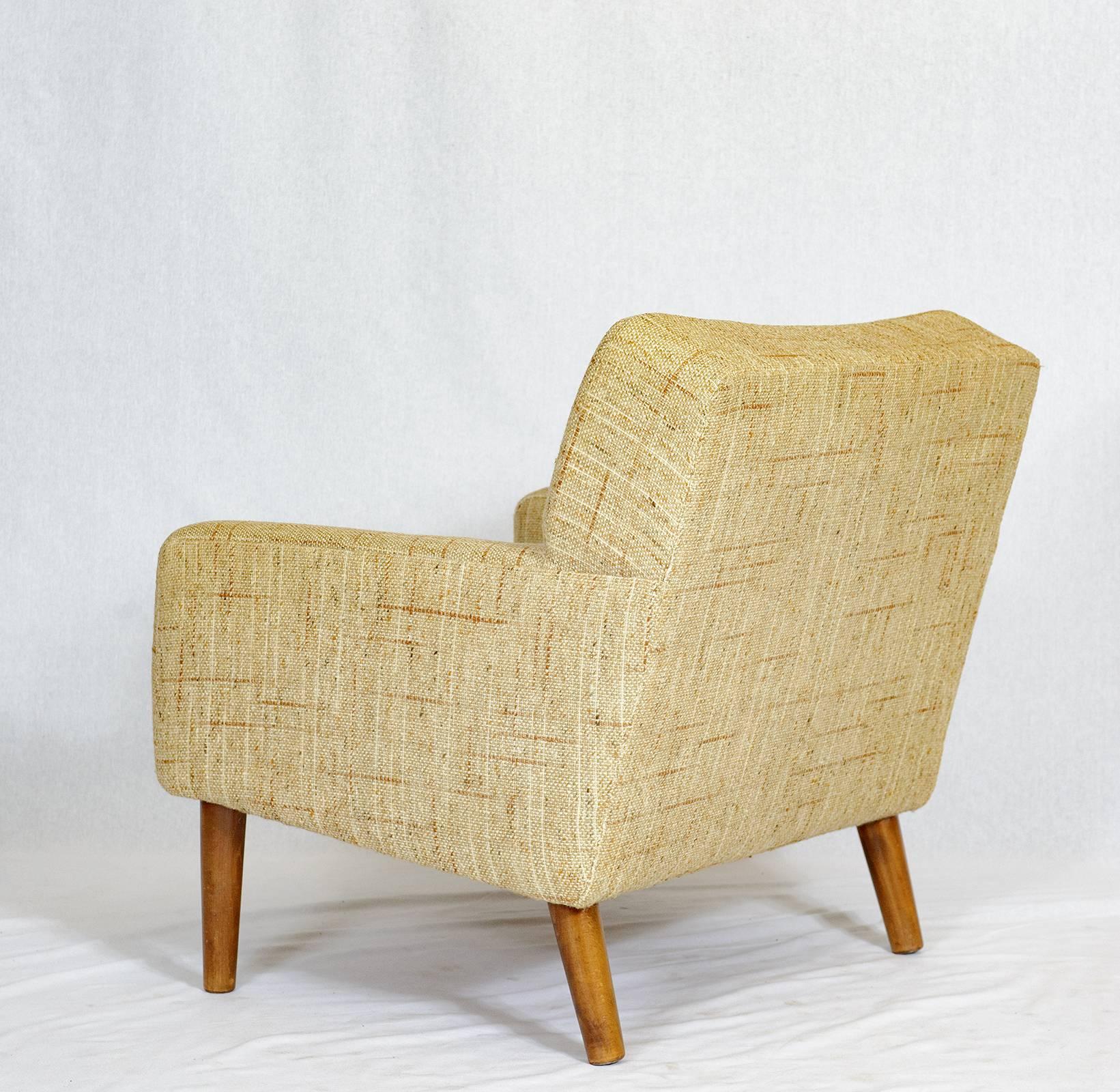 Hans Wegner AP-33 Lounge Chair In Good Condition For Sale In Los Angeles, CA