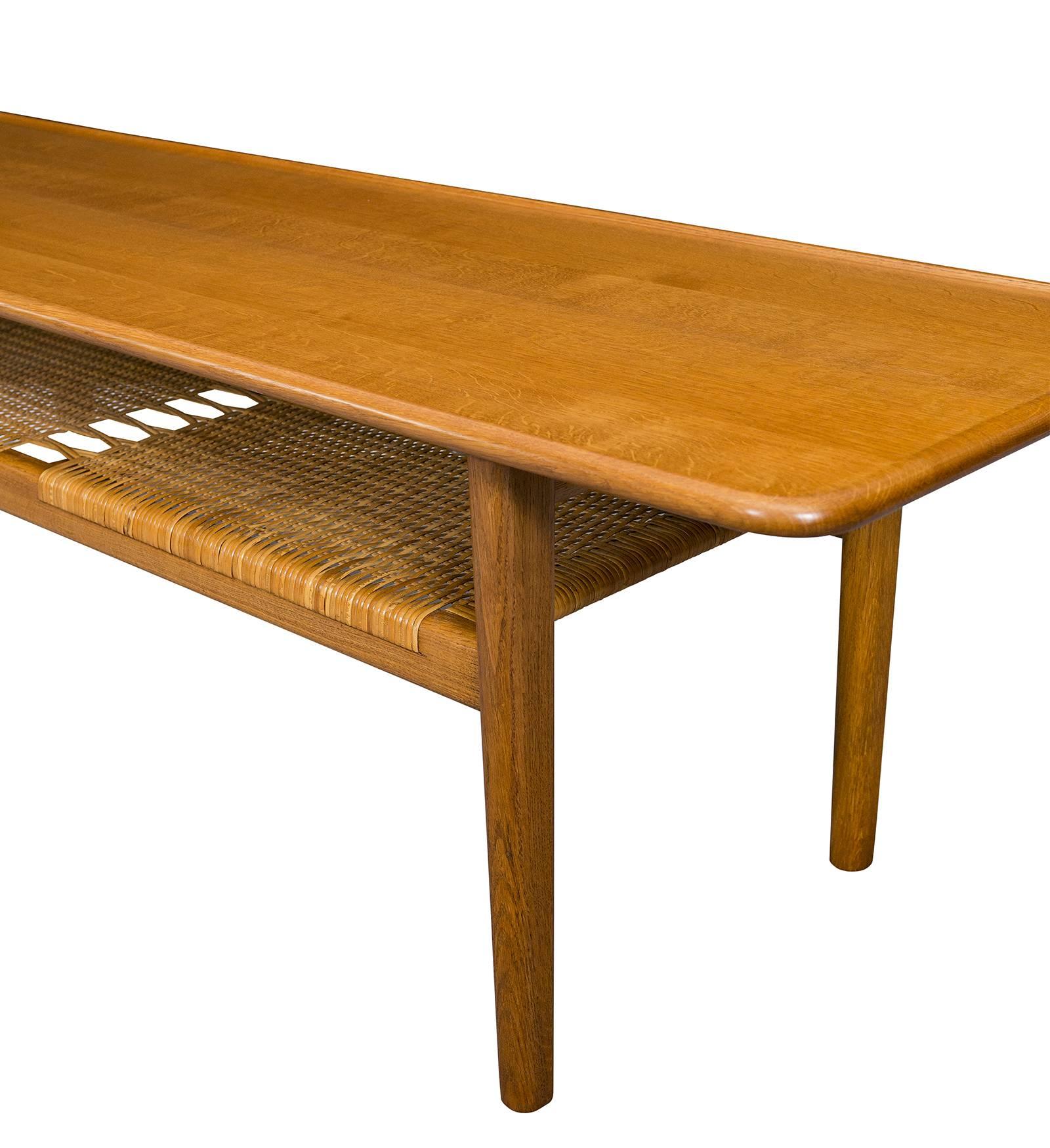 Cane Has Wegner AT-10 Coffee Table