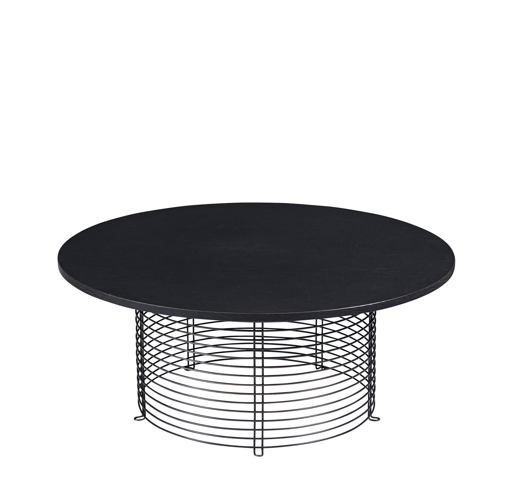 Verner Panton model 421P round coffee table produced by Fritz Hansen.