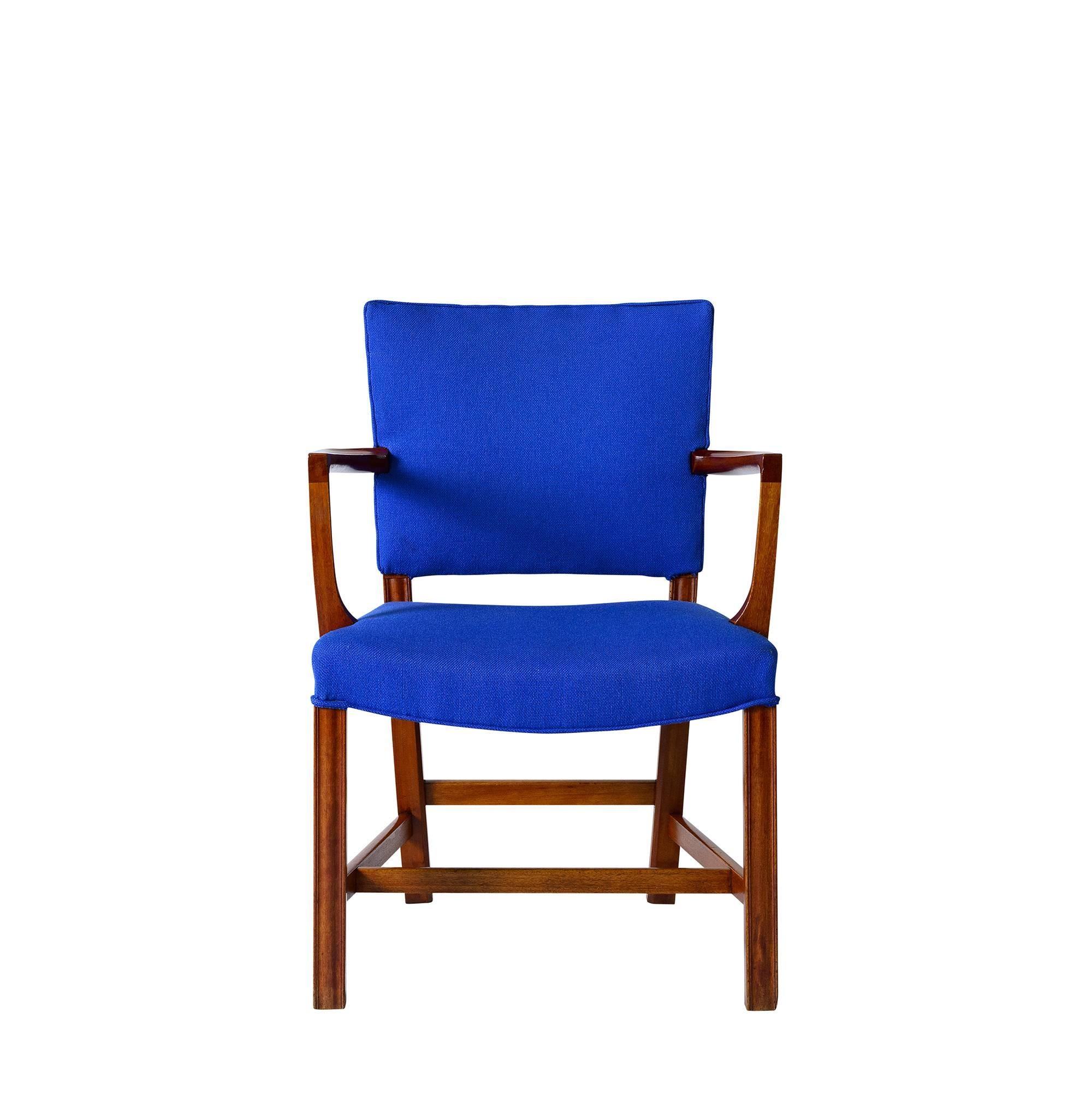 Satz Kaare Klint-Sessel, entworfen 1927 und hergestellt von Rud Rasmussen.