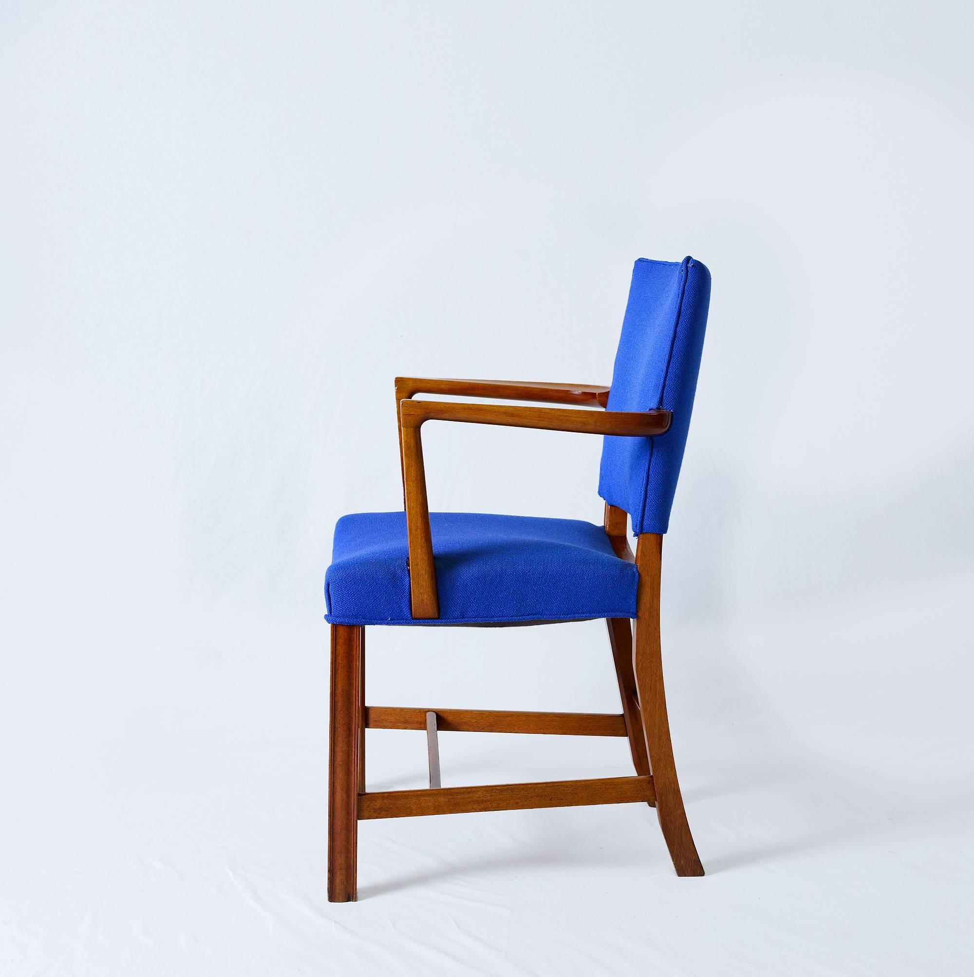 Set aus sechs Kaare Klint-Sesseln im Zustand „Gut“ im Angebot in Los Angeles, CA