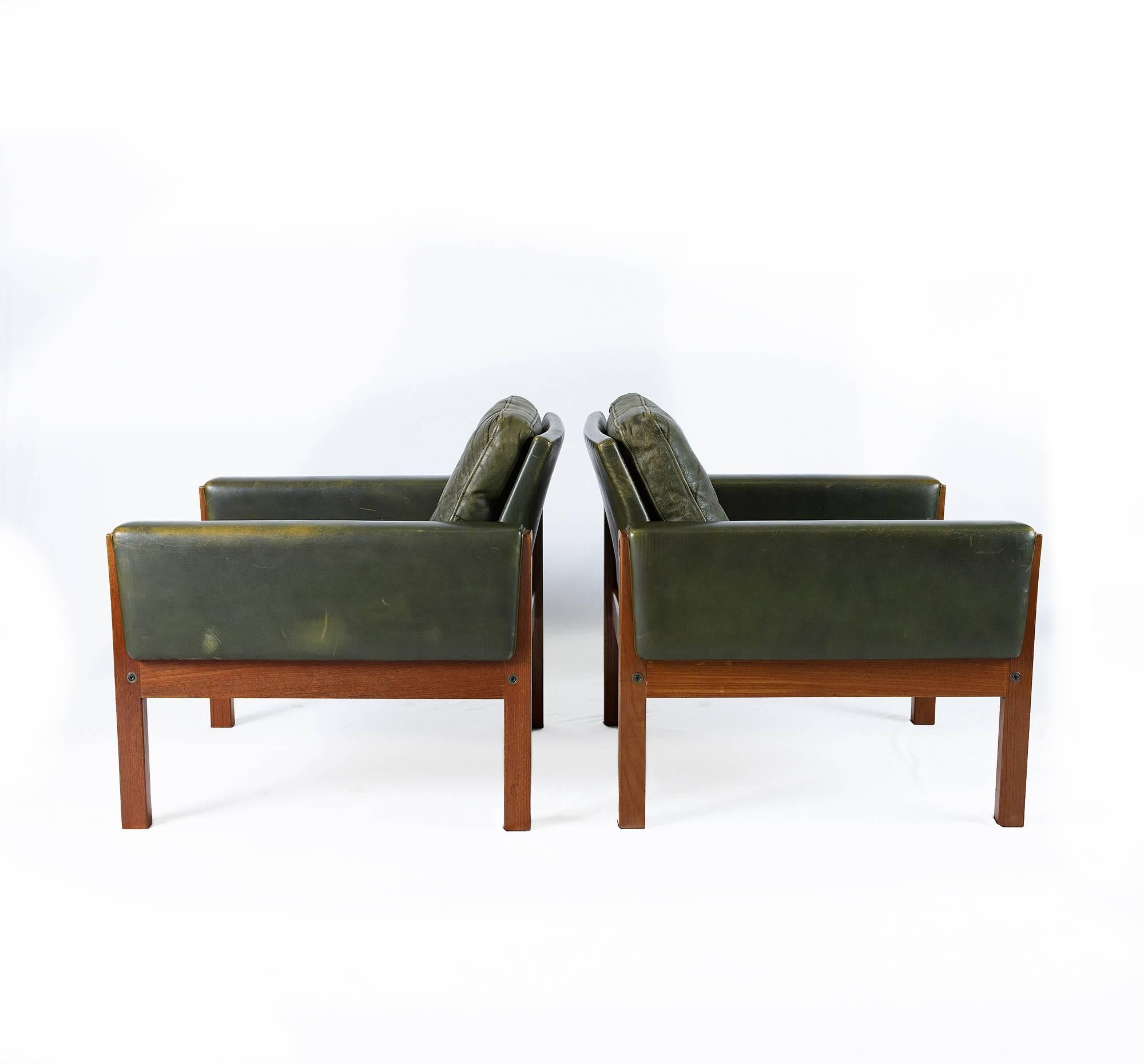 Pair of Hans Wegner AP-62 lounge chairs designed in 1960 and produced by AP Stolen.