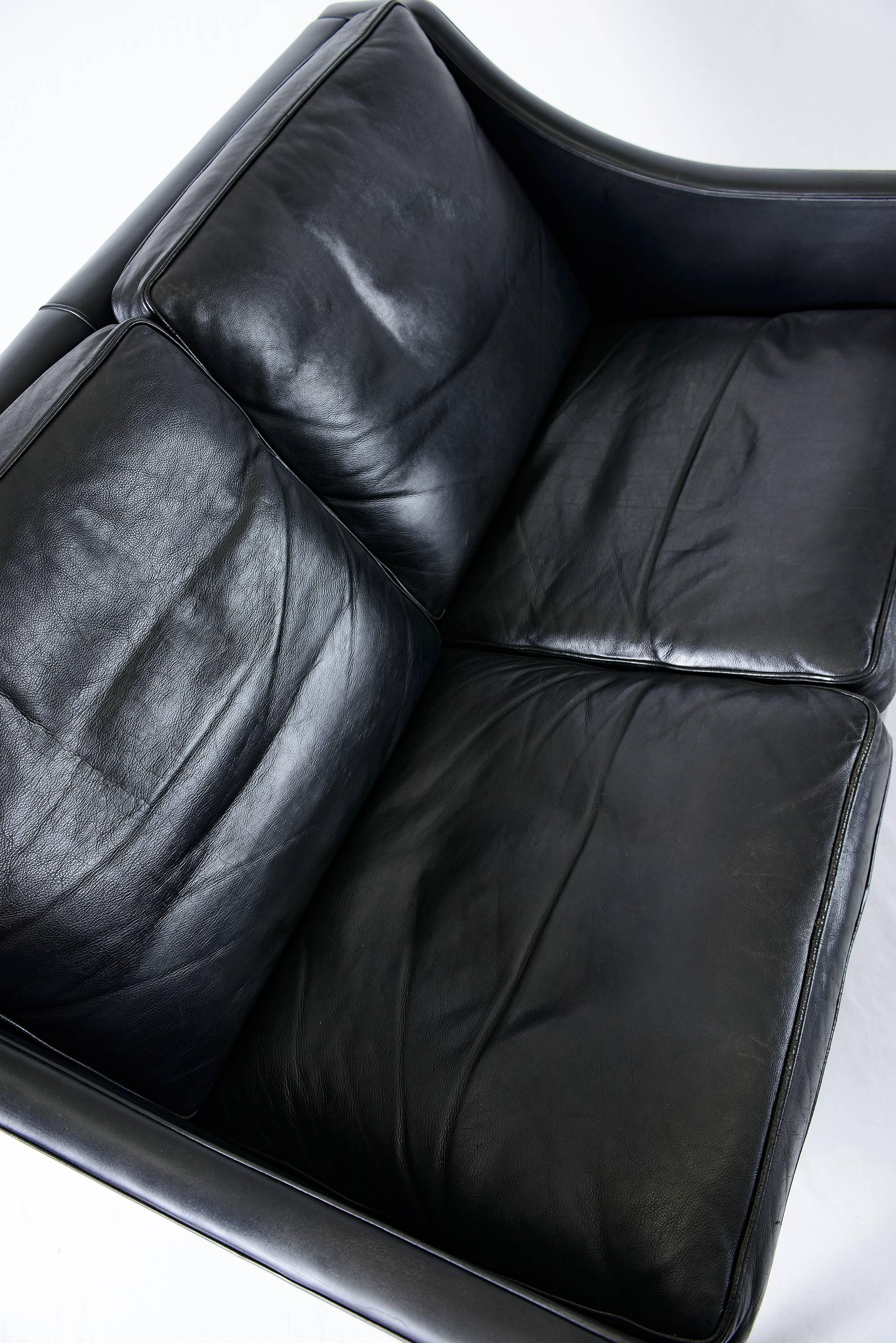 Børge Mogensen Model #2208 Two-Seat Sofa For Sale 3