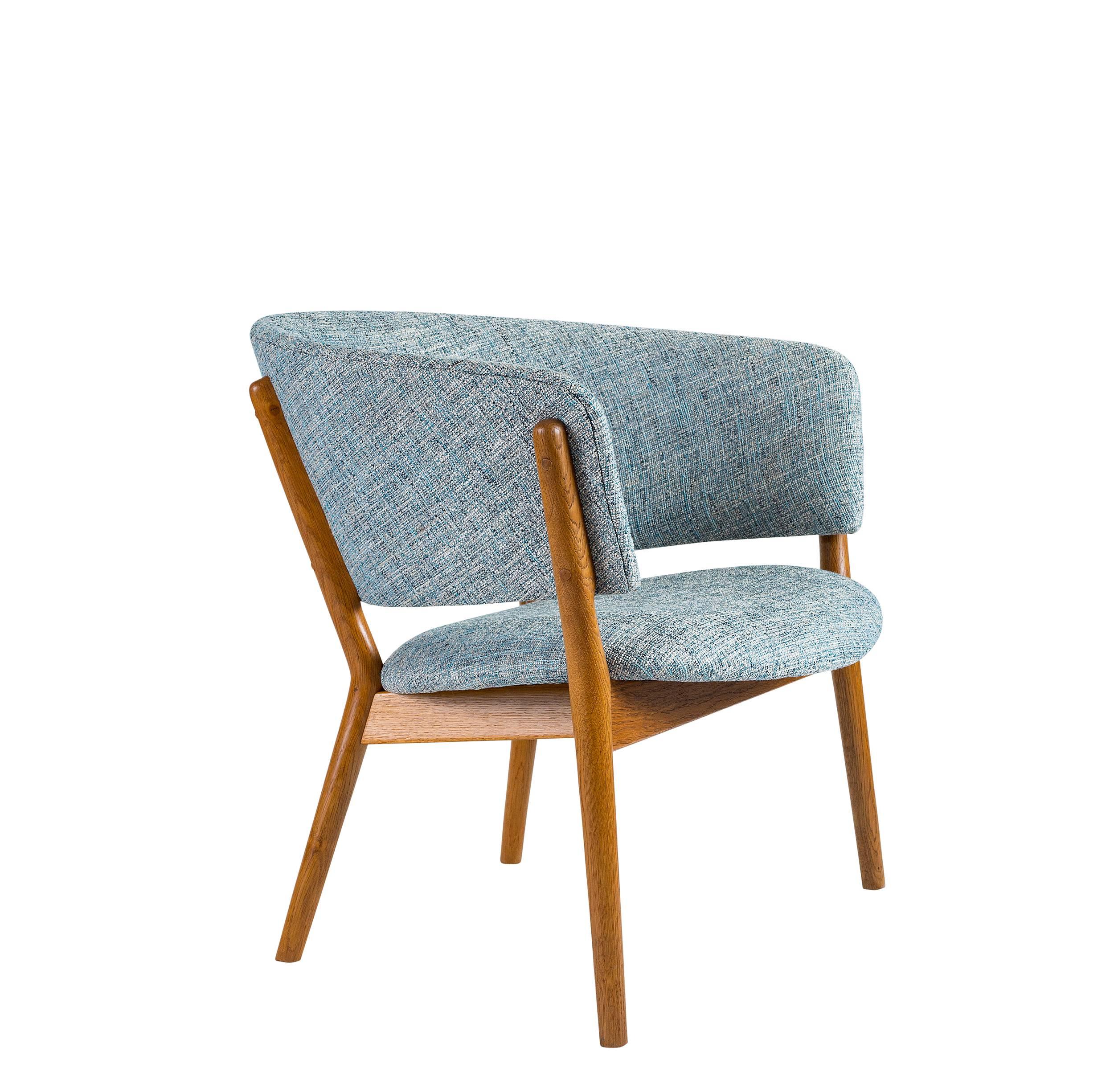 Nanna Ditzel lounge chair designed in 1952 and produced by Knud Willadsen.