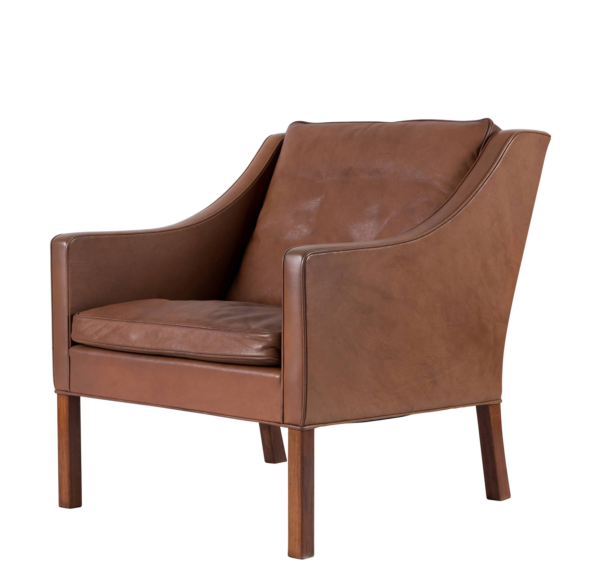 model 2207 lounge chair