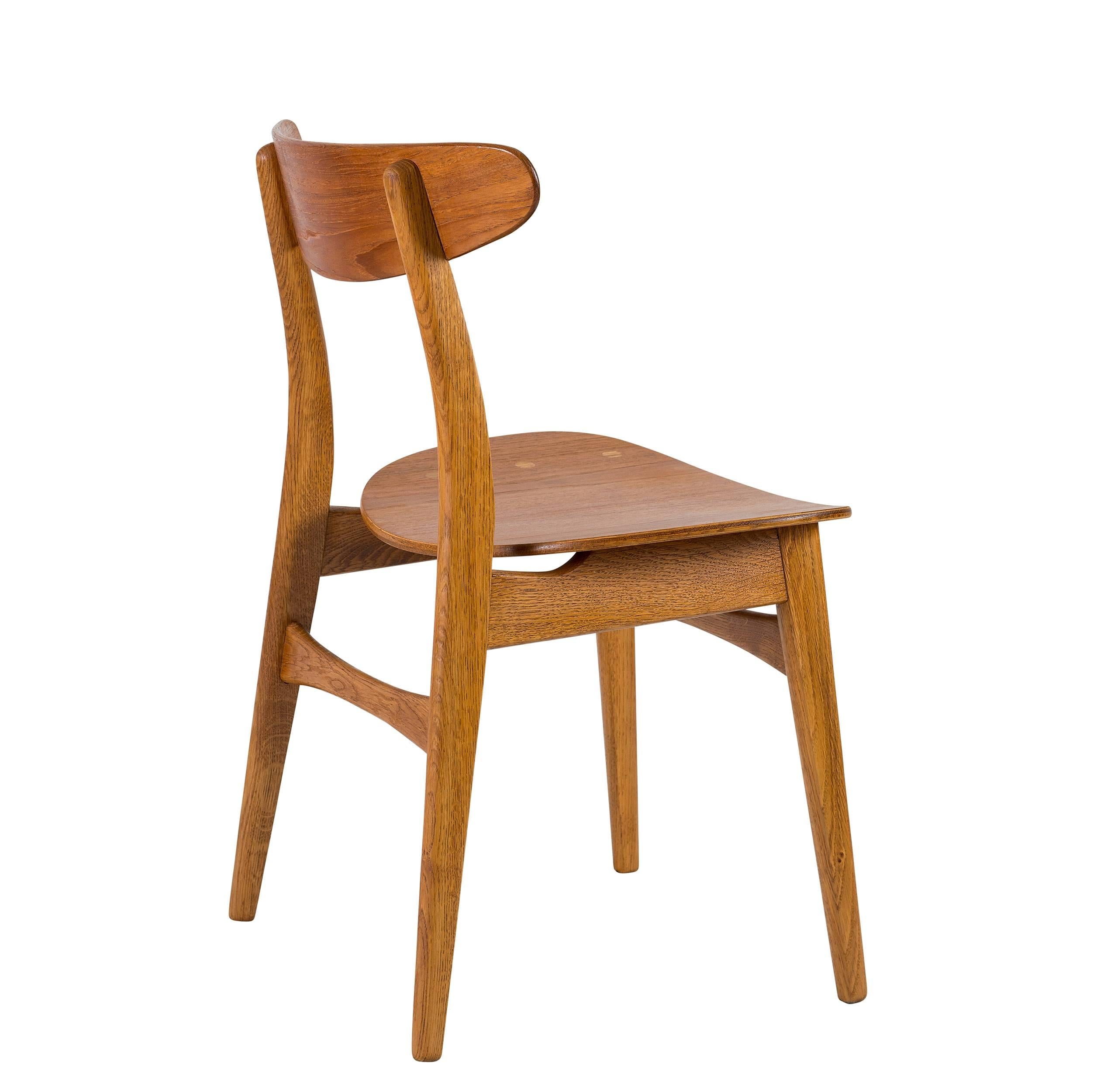 Mid-20th Century Set of Eight Hans Wegner CH 30 Dining Chairs For Sale