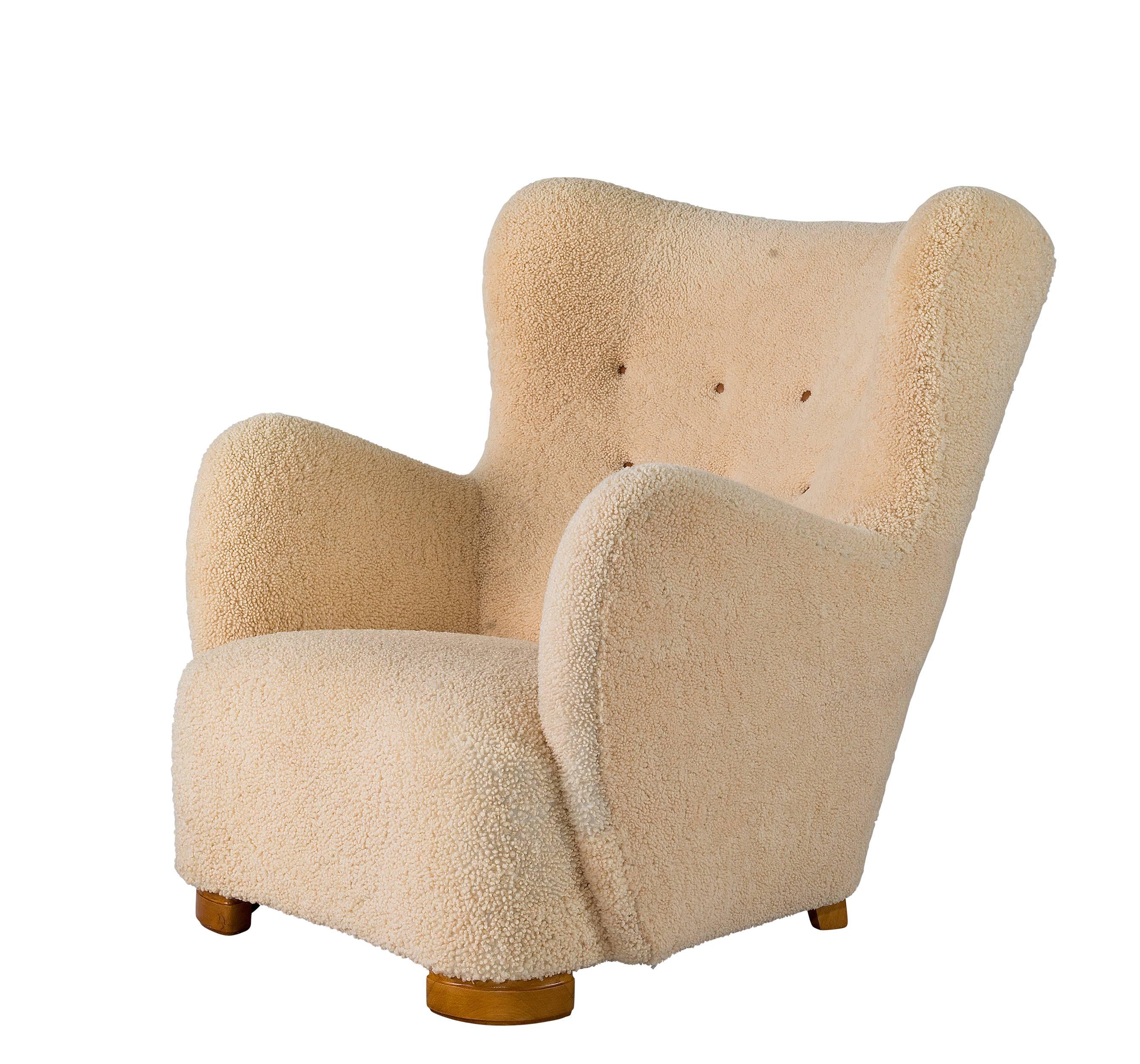 Mid-20th Century Scandinavian Sheepskin Lounge Chair