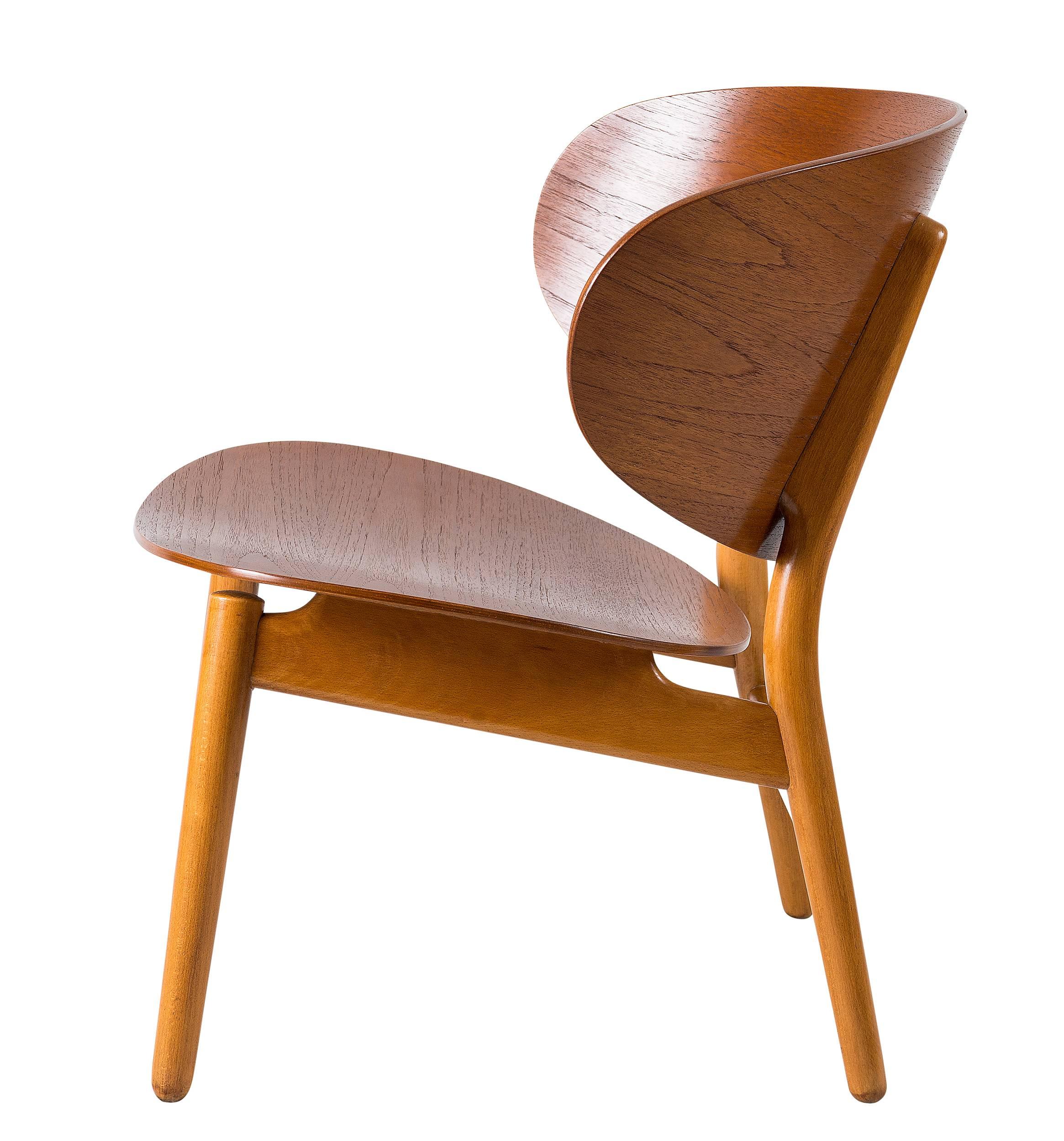 wegner style chair