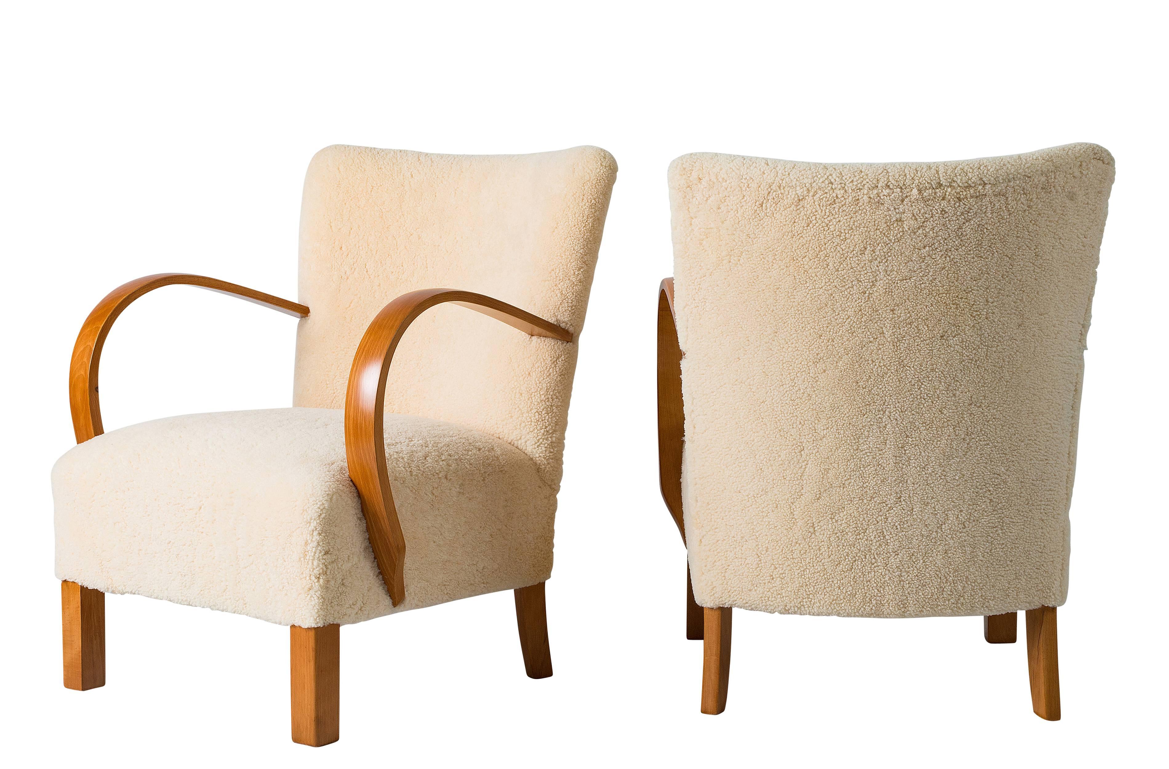 Pair of Scandinavian Sheepskin Lounge Chairs In Excellent Condition In Los Angeles, CA