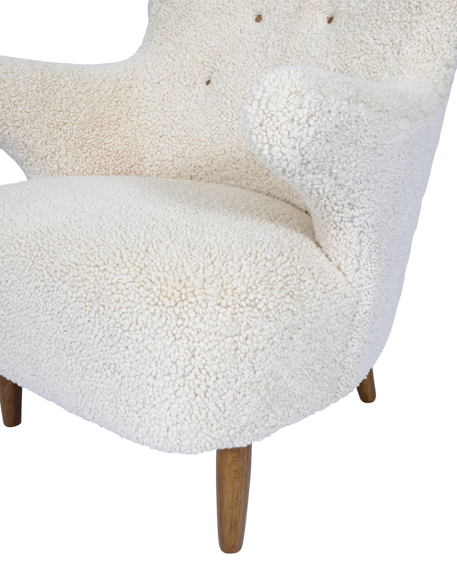 Scandinavian Sheepskin Lounge Chair 1