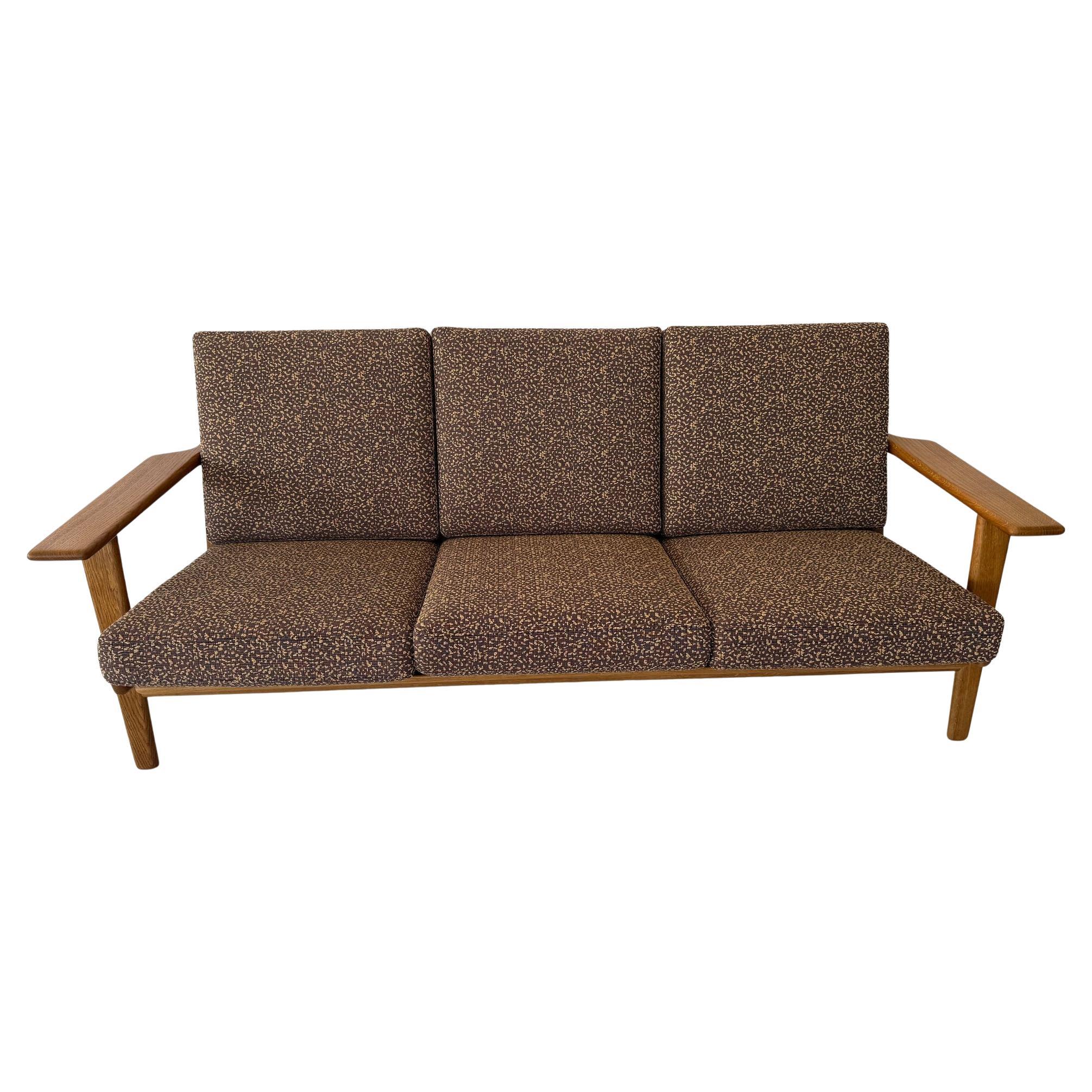 Sofá Hans Wegner GE-290