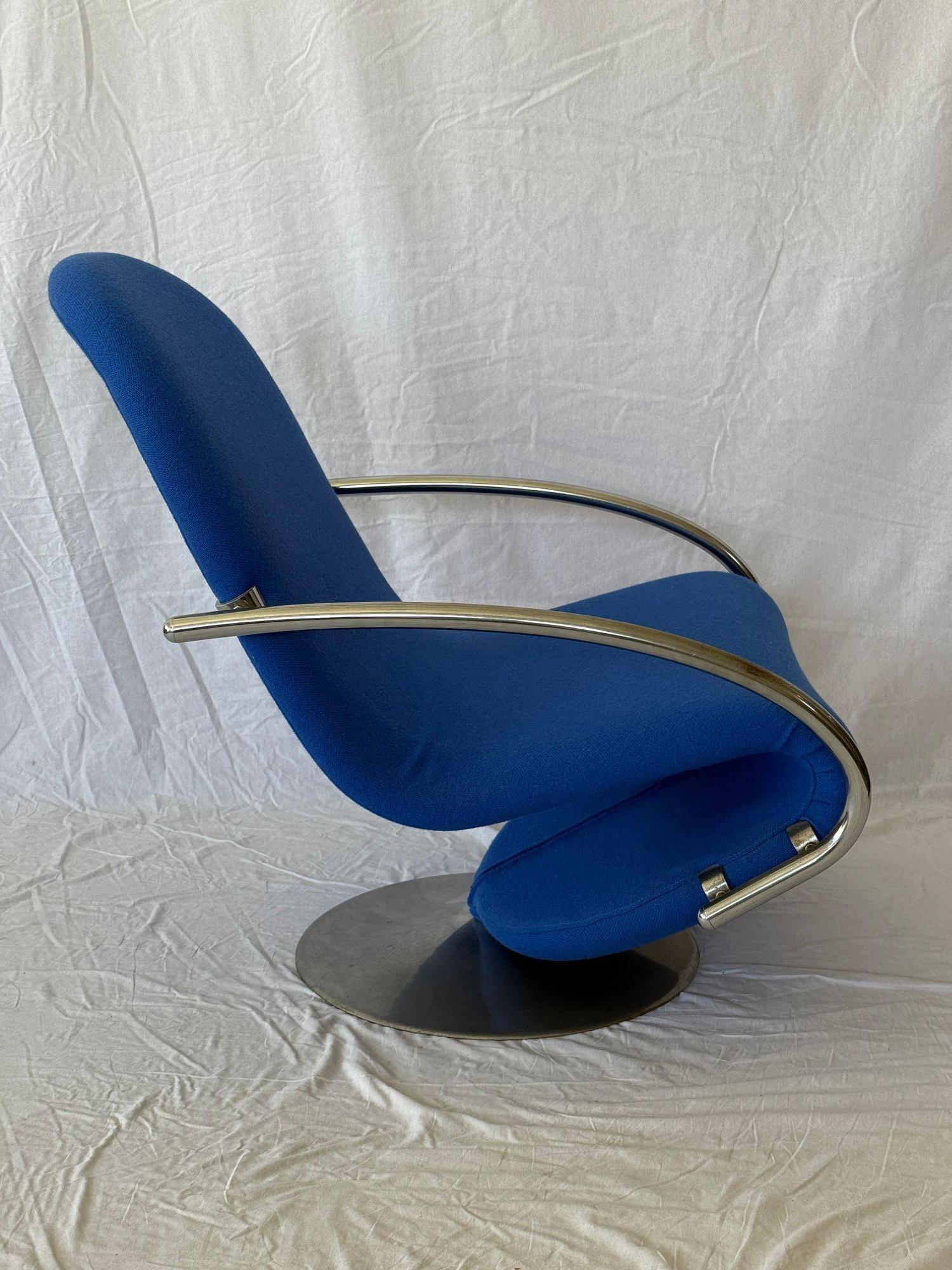 Aluminum Pair of Verner Panton System 1-2-3 Swivel Lounge Chairs For Sale