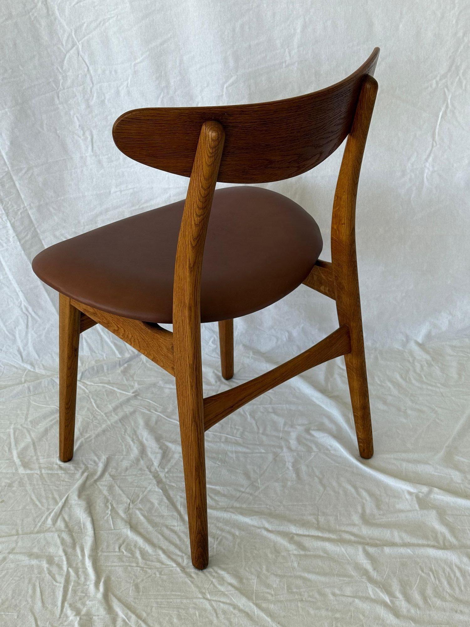 Danese Set di 4 sedie da pranzo Hans Wegner CH-30 in vendita