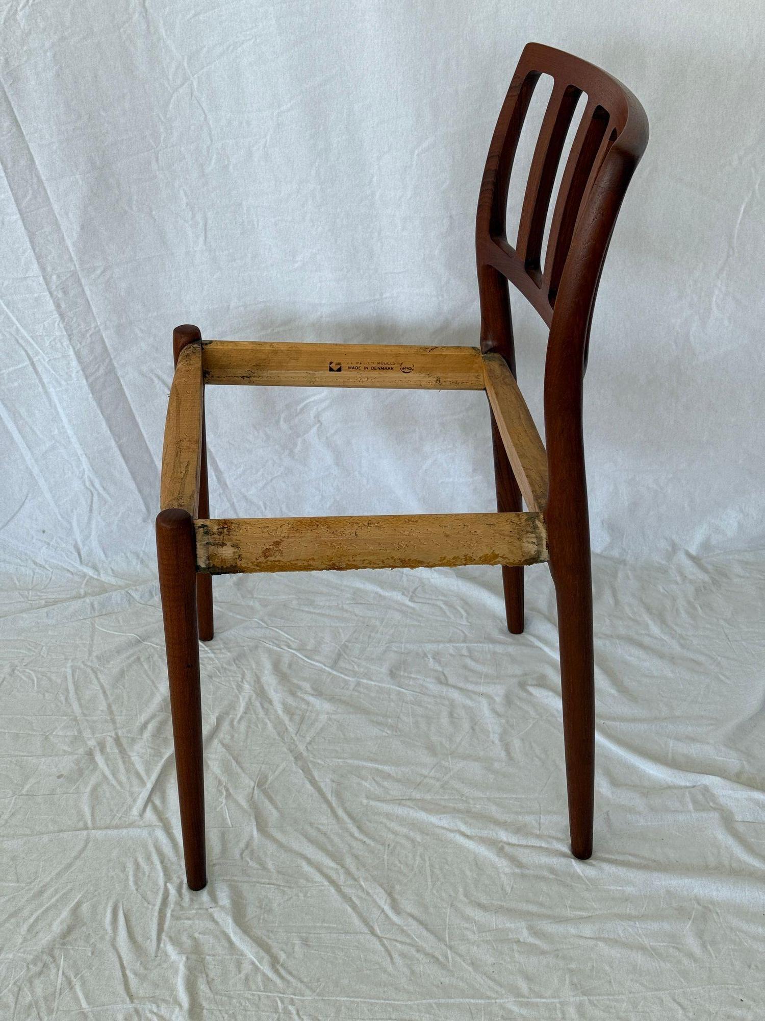 Danish Set of 6 Model 83 Niels Moller Dining Chairs For Sale