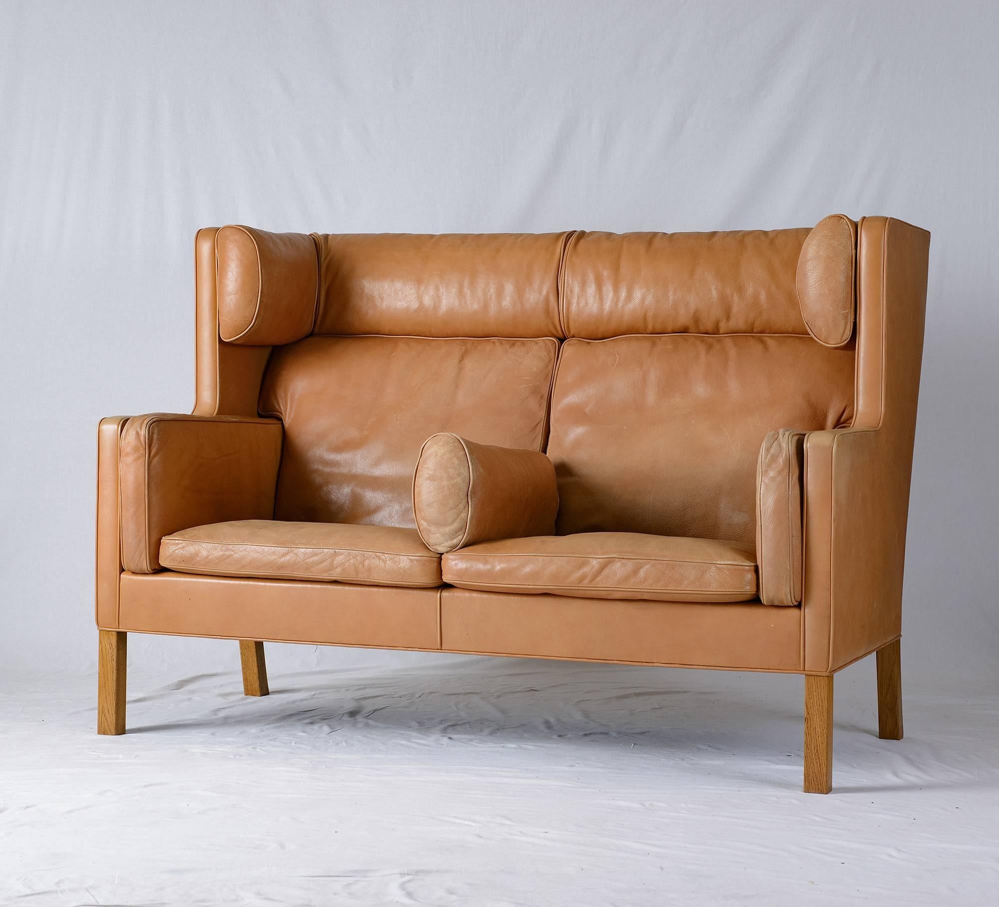 Børge Mogensen model 2192 Coupe' sofa designed in 1971 and produced by Fredericia Stolefabrik. Original leather.