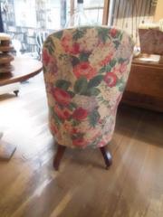 Vintage Slipper Chair in Vintage Floral