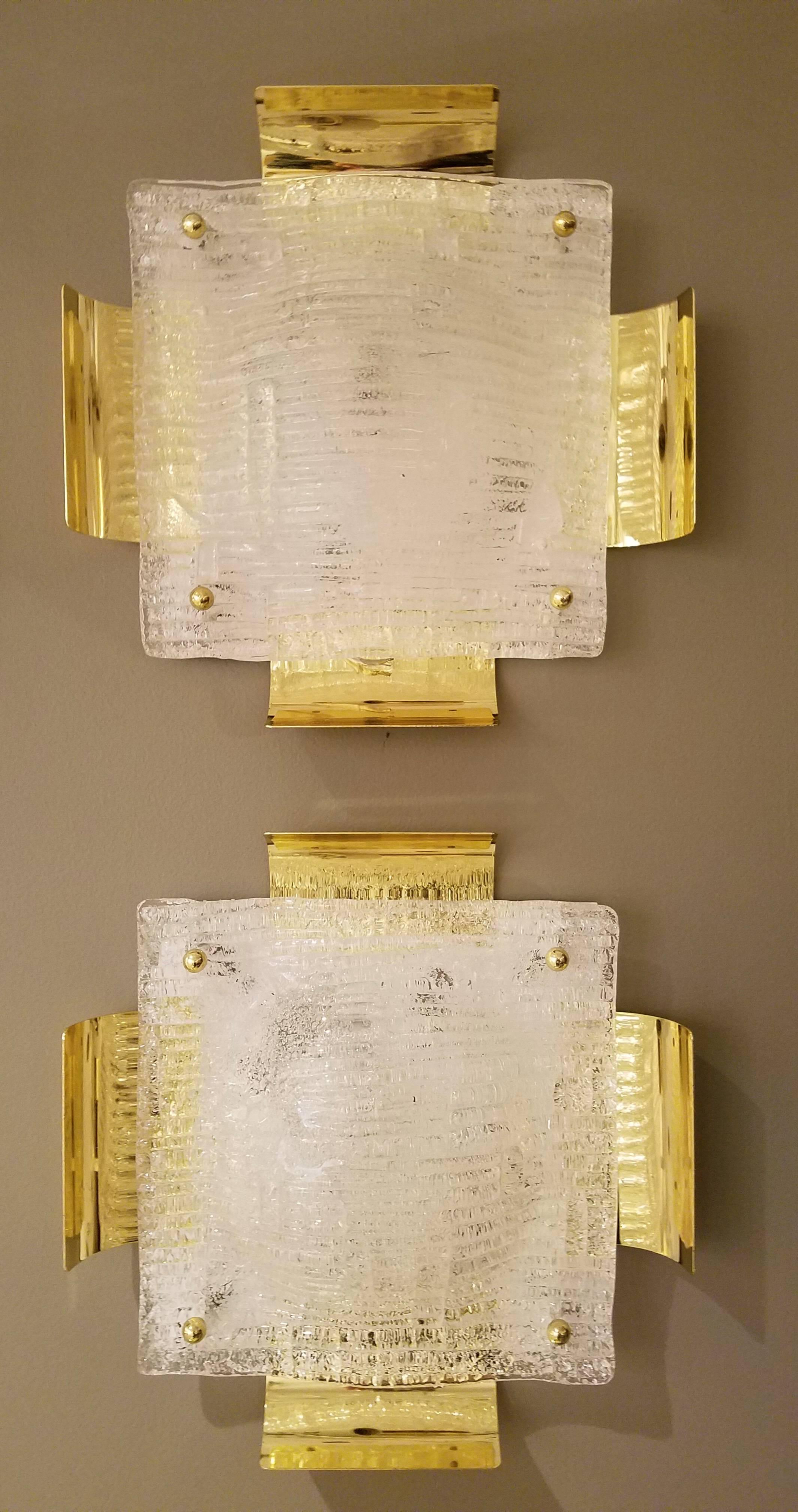 Pair of Kalmar Austrian Mid-Century Brass and Glass Sconces In Excellent Condition For Sale In New York, NY