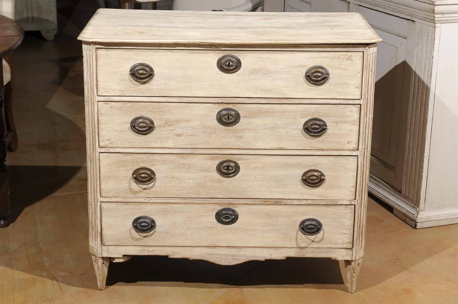 Wood Swedish 1780s Gustavian Period Four-Drawer Commode with Chamfered Side Posts For Sale