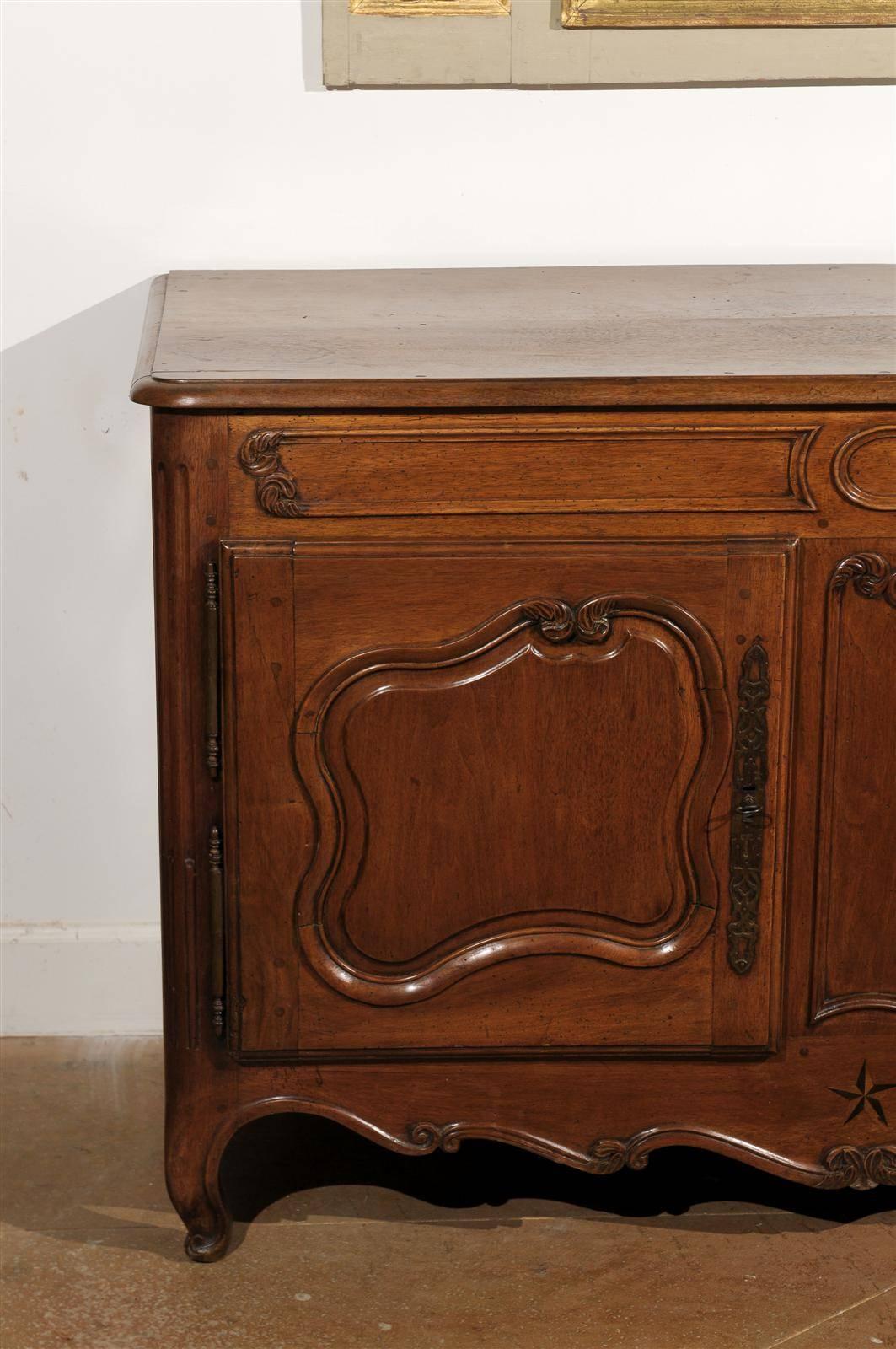 18th Century French Louis XV 1750s Provençal Walnut Two-Door Buffet with Scrolled Motifs