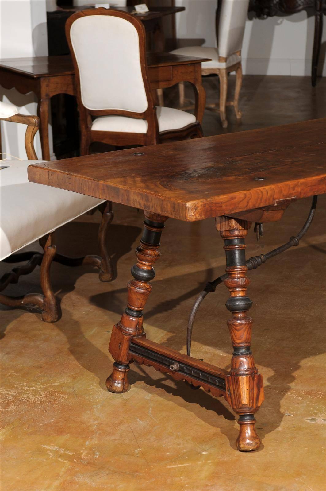 Spanish 1780s Wooden Fratino Table with Wrought-Iron Stretcher and Turned Legs 1