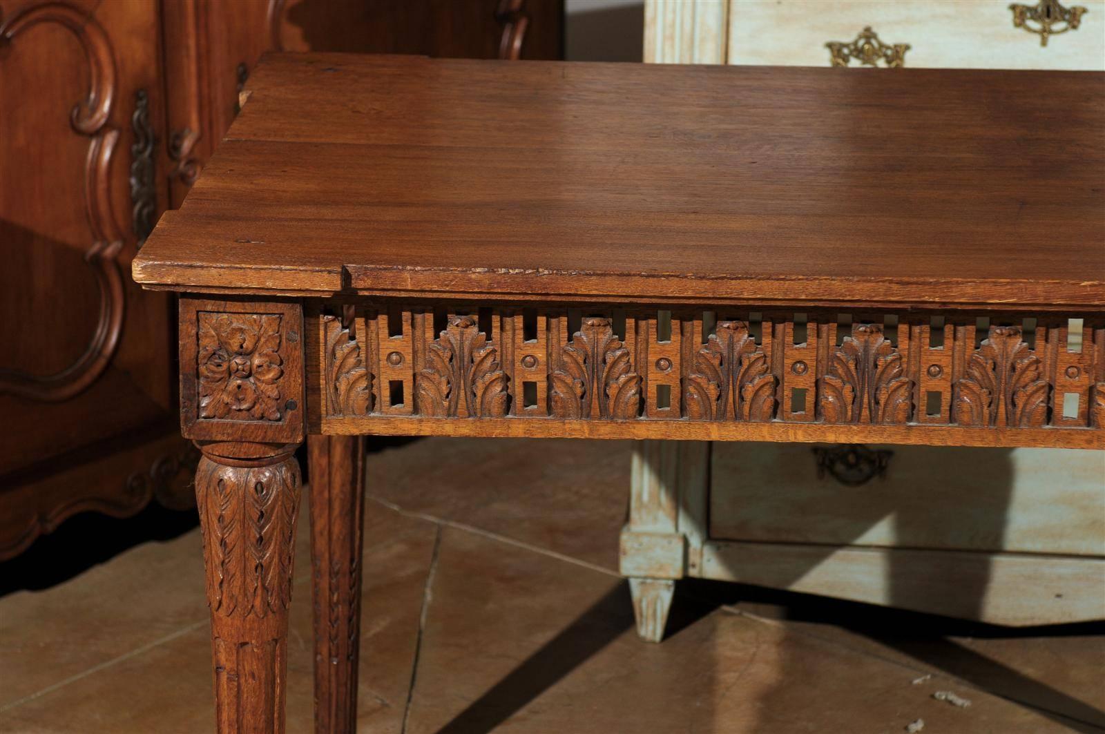 French Period Directoire Table with Carved Apron and Palmette Motifs, circa 1805 2