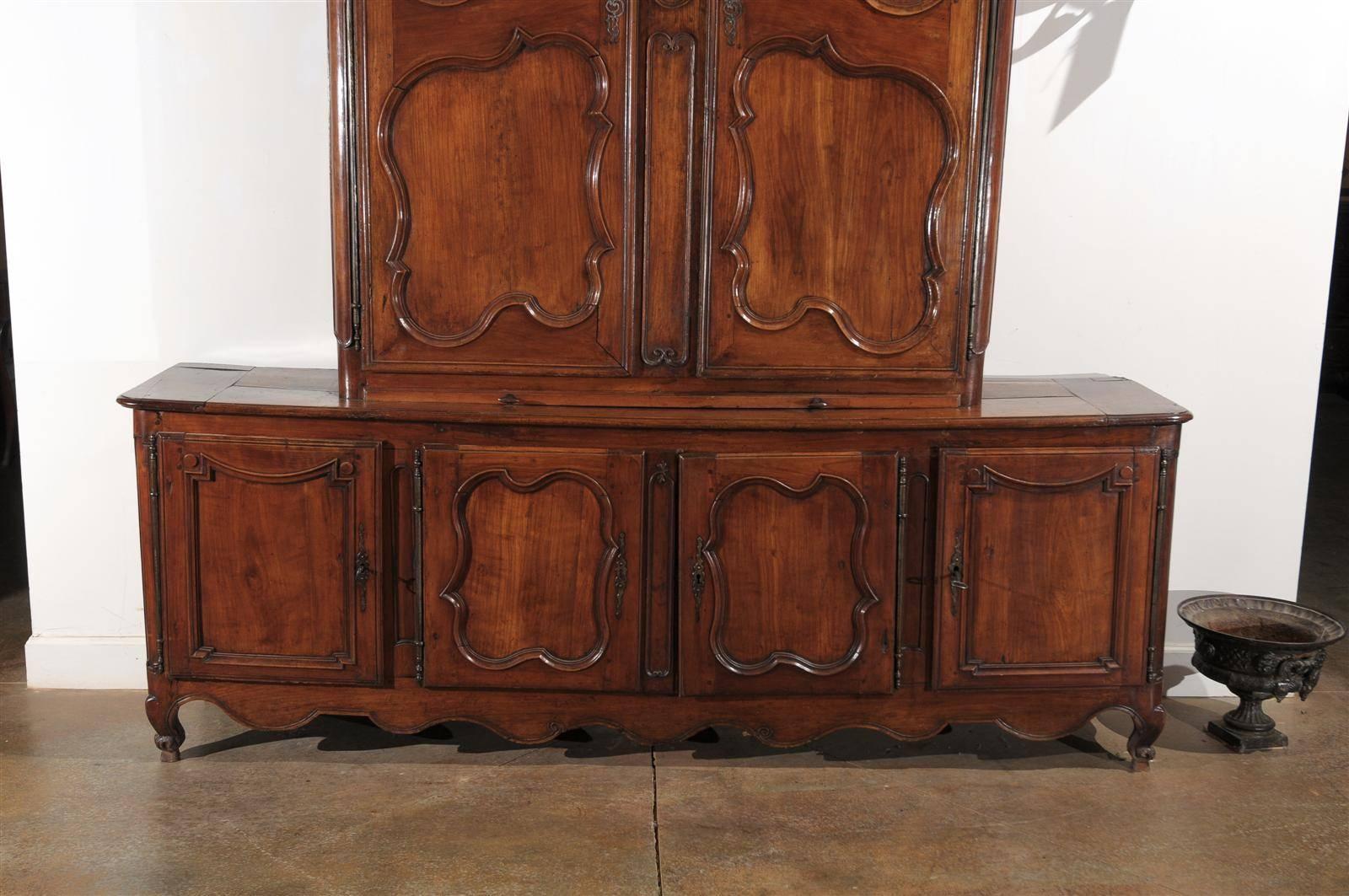 French 1750s Louis XV Style Cherry Buffet à Deux-Corps with Lower Enfilade  3